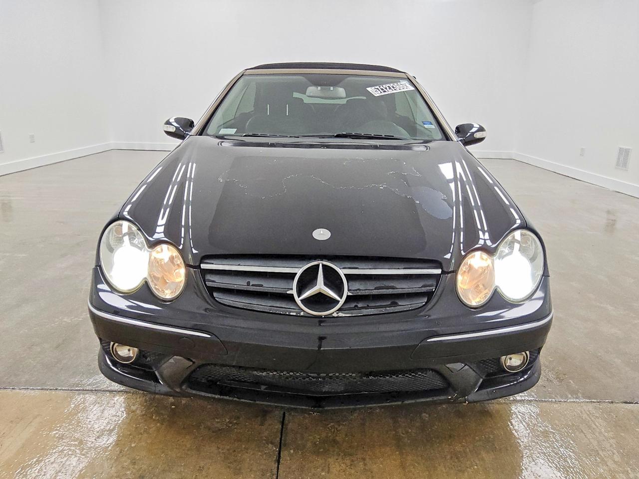 2007 Mercedes-benz Clk 550 Black vin: WDBTK72F87T075585