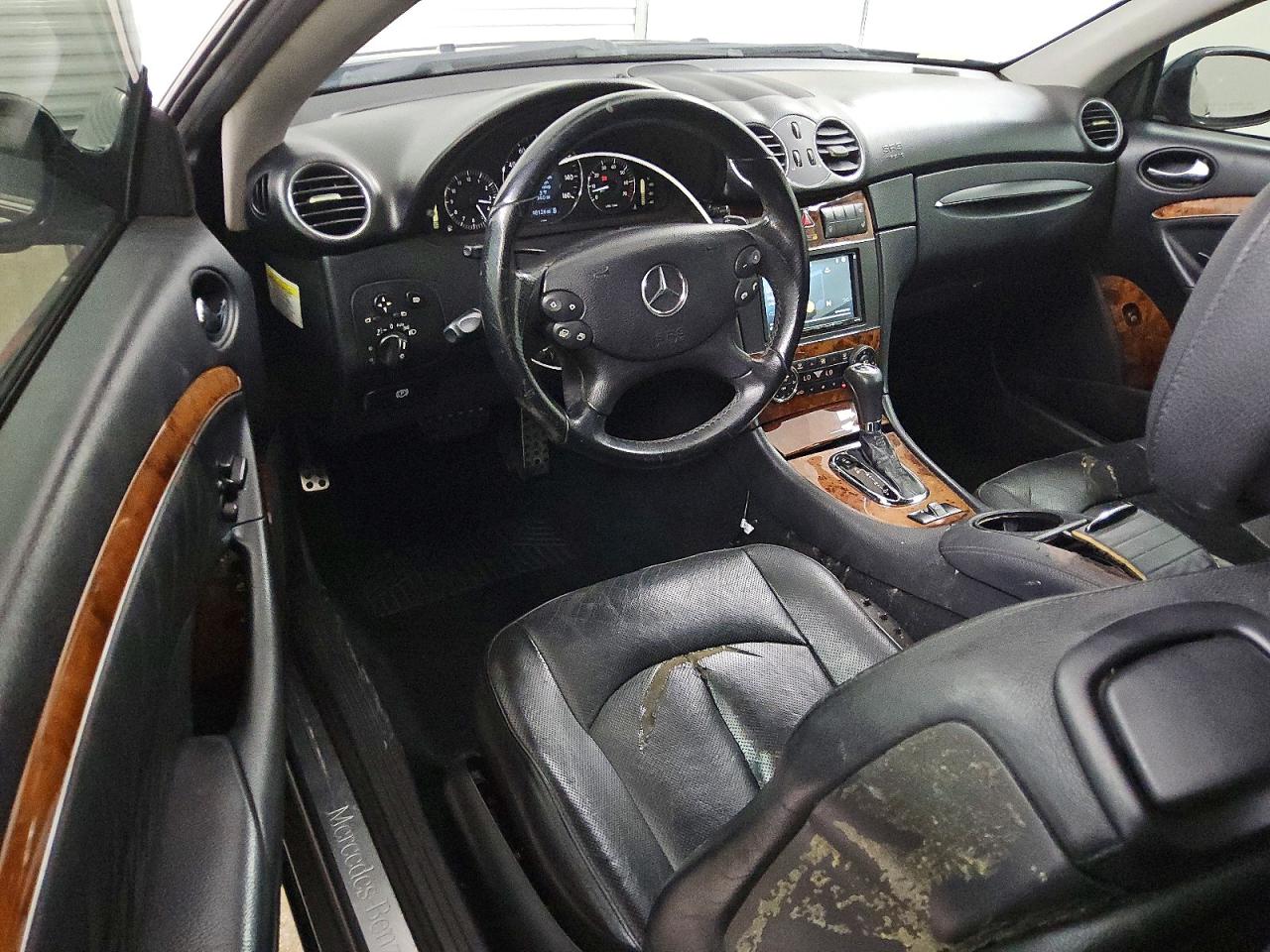 2007 Mercedes-benz Clk 550 Black vin: WDBTK72F87T075585