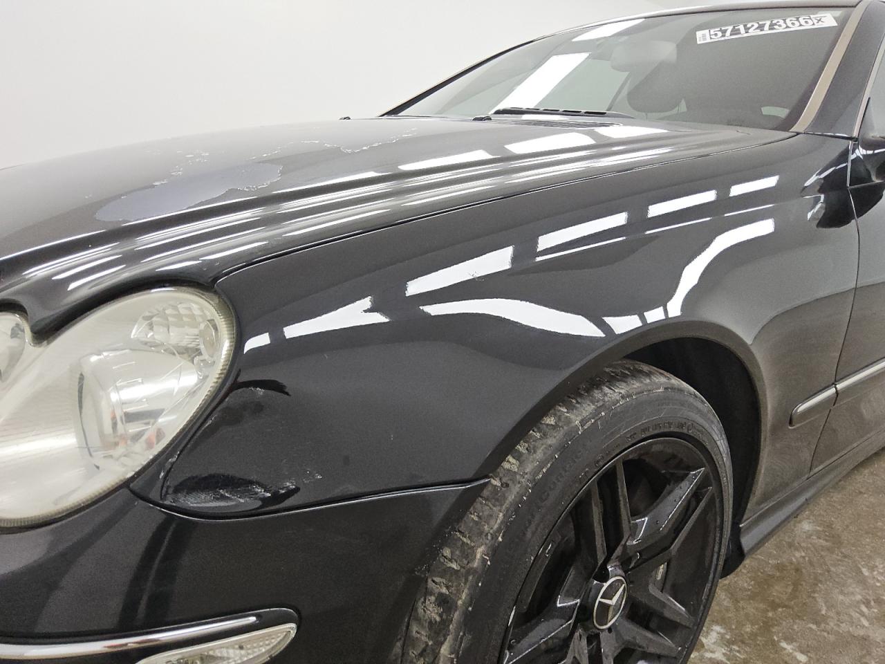 2007 Mercedes-benz Clk 550 Black vin: WDBTK72F87T075585 Damage: Left Front Fender, Dent(S) W/ Paint Dmg, 3 To 4 Inches