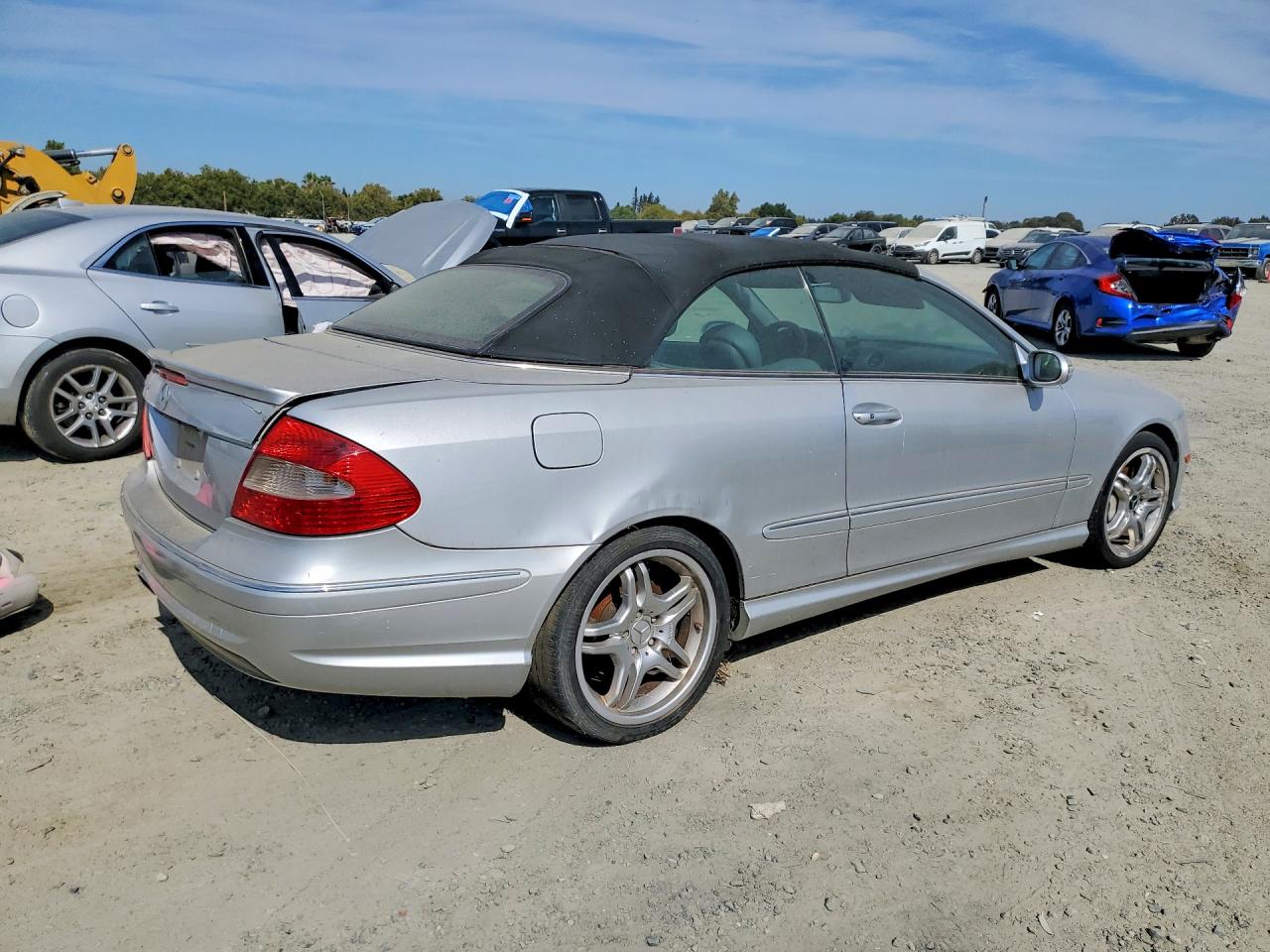 2009 Mercedes-benz Clk 550 Silver vin: WDBTK72G89T101176