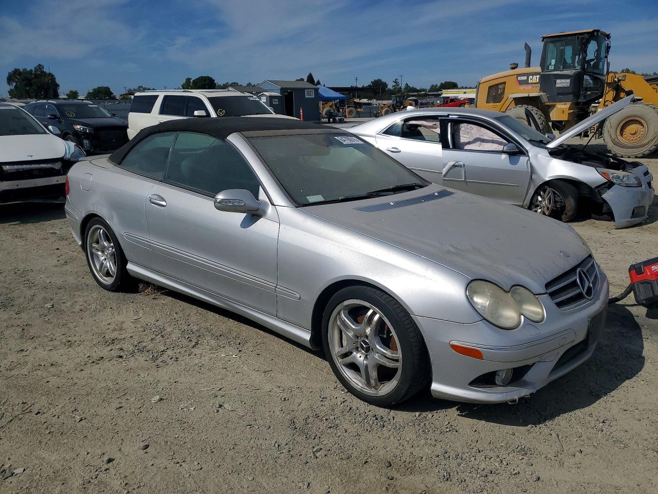 2009 Mercedes-benz Clk 550 Silver vin: WDBTK72G89T101176