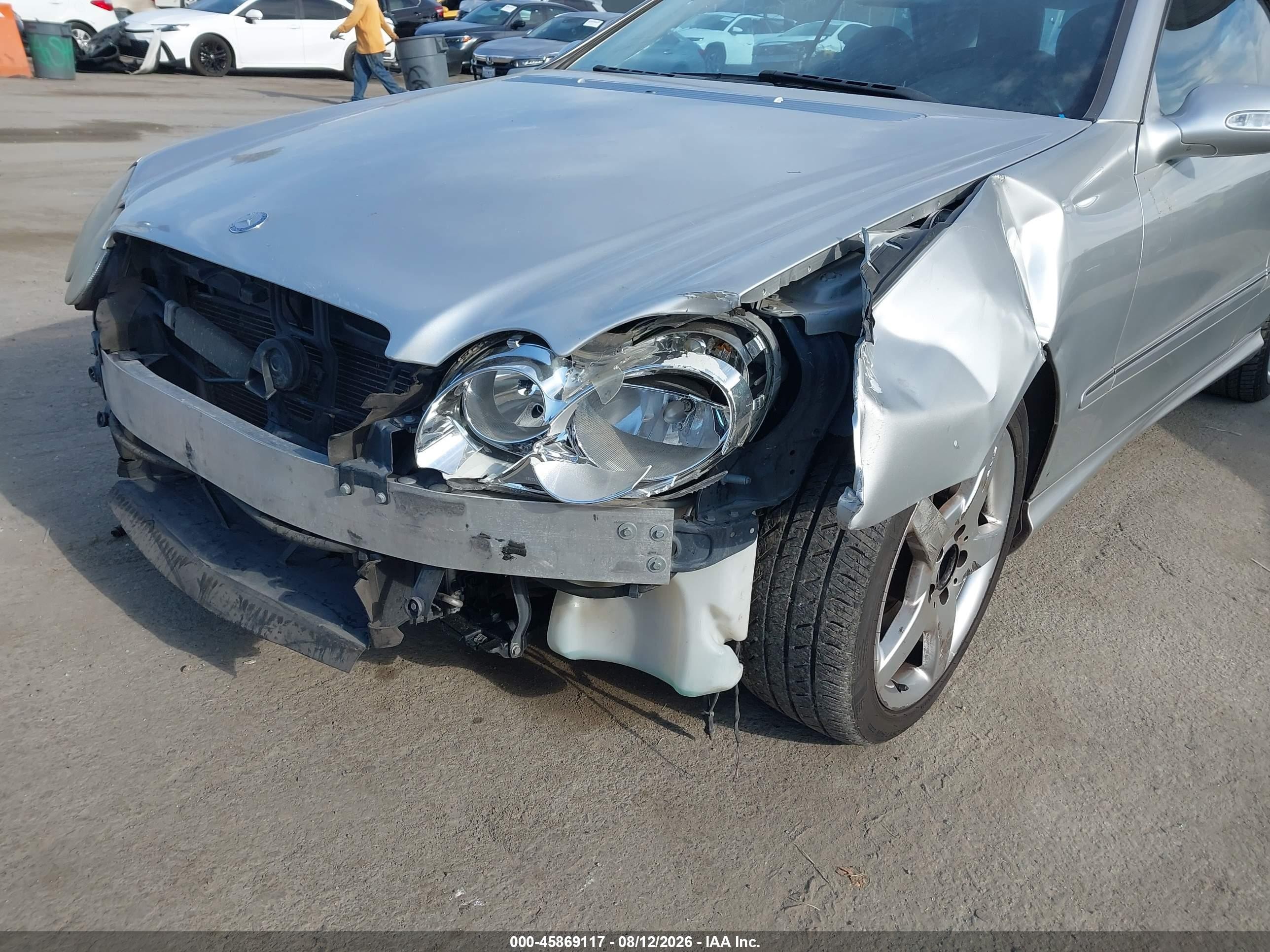 2005 Mercedes-benz Clk 500   Silver vin: WDBTK75G15T040047