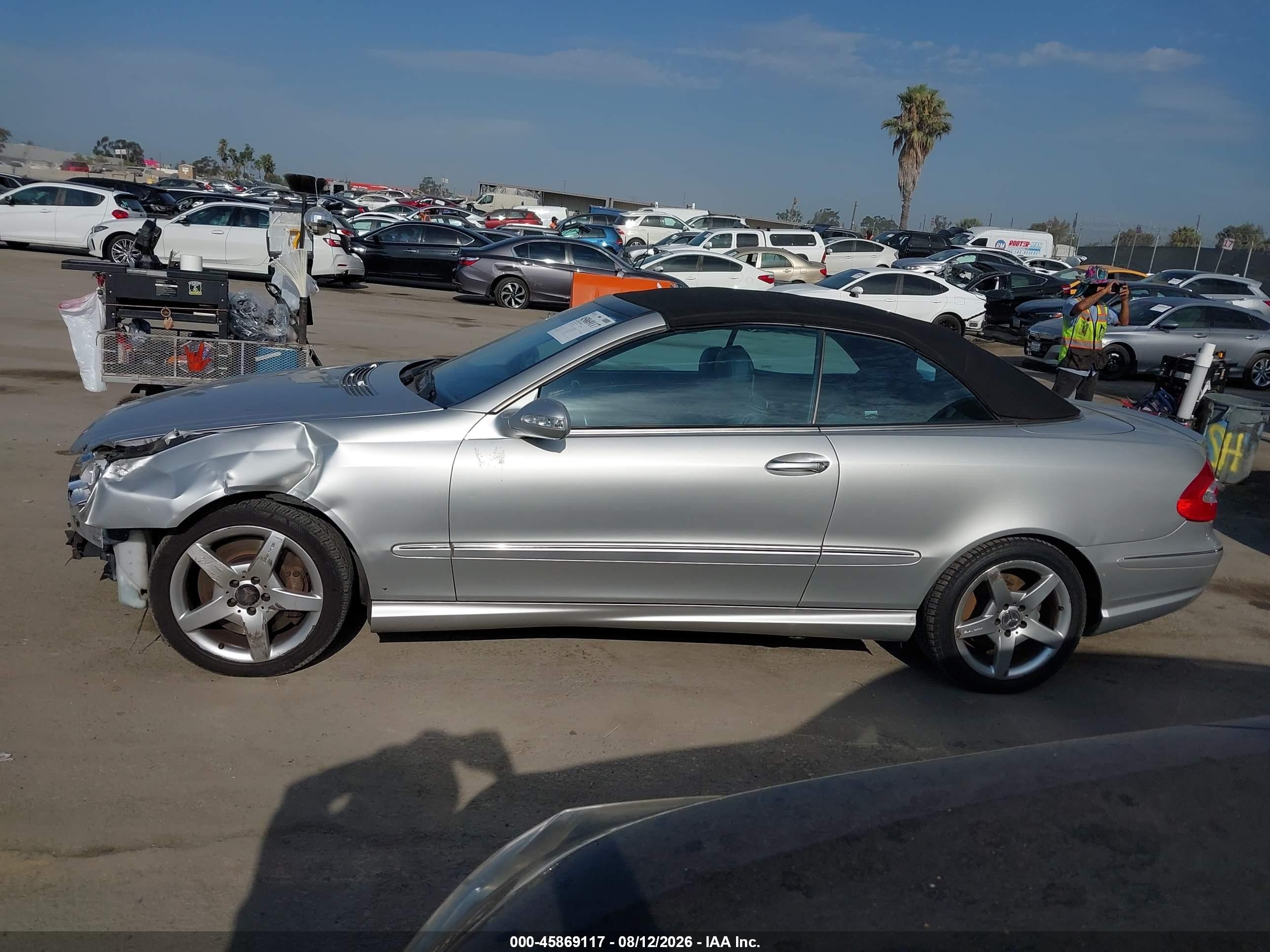 2005 Mercedes-benz Clk 500   Silver vin: WDBTK75G15T040047