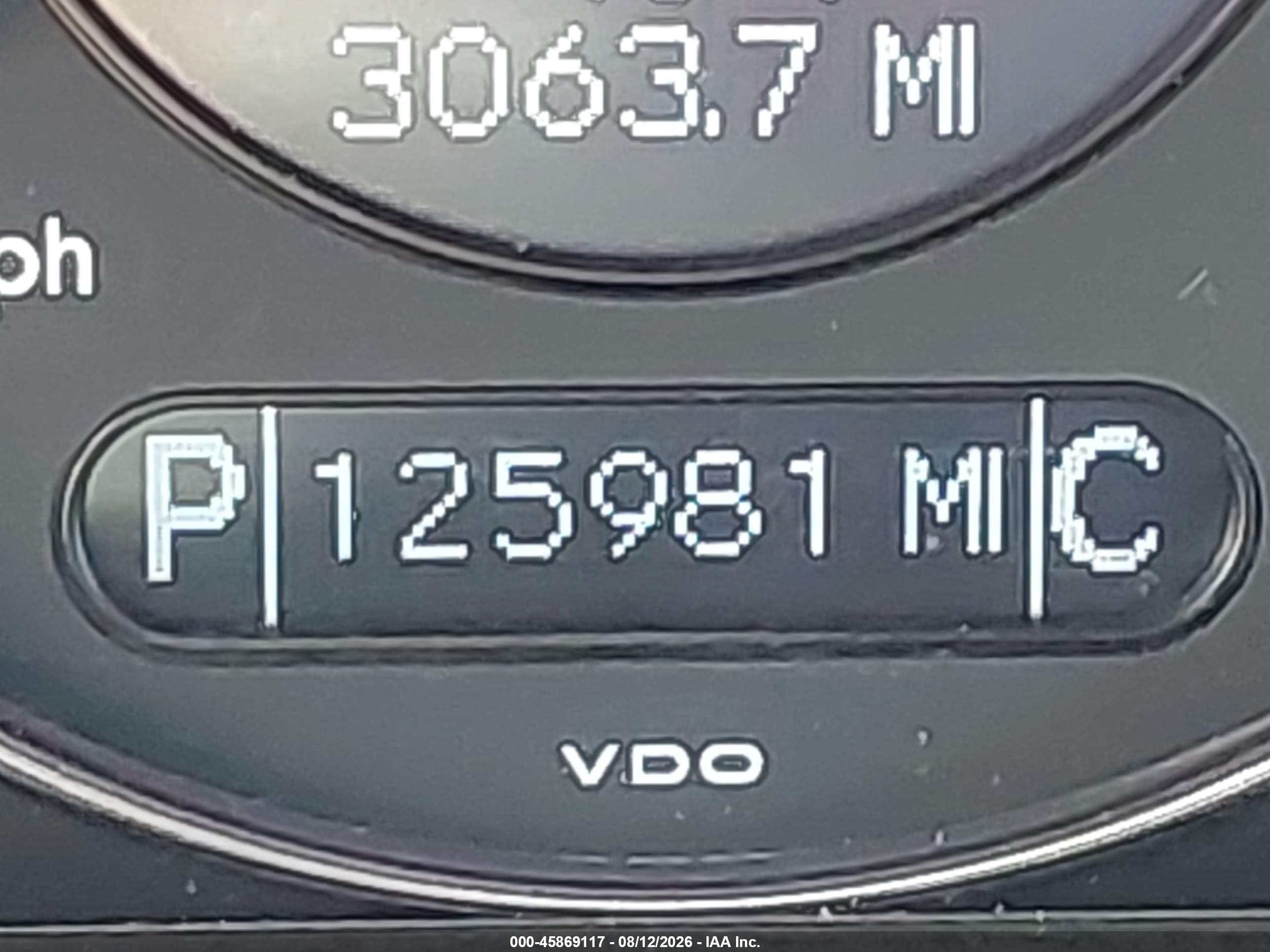 2005 Mercedes-benz Clk 500   Silver vin: WDBTK75G15T040047