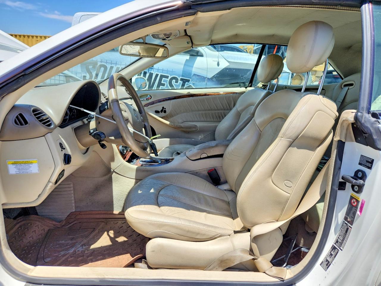 2006 Mercedes-benz Clk 500 White vin: WDBTK75G16T056816
