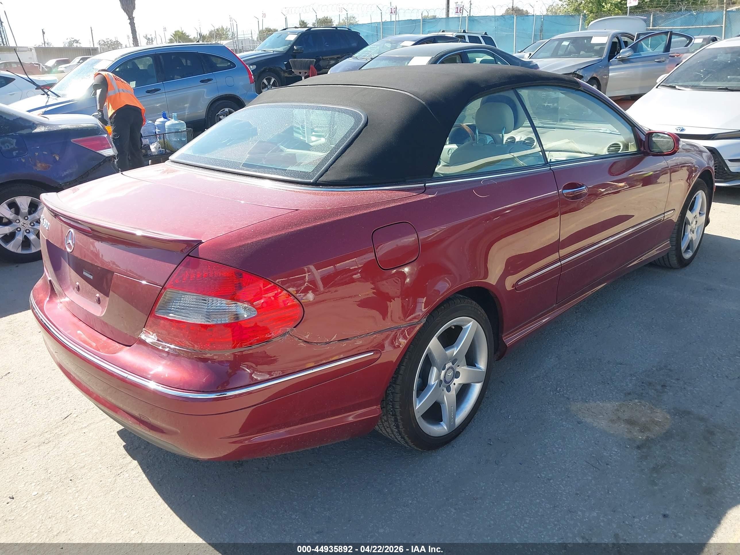 2006 Mercedes-benz Clk 500 Red vin: WDBTK75G46T067308