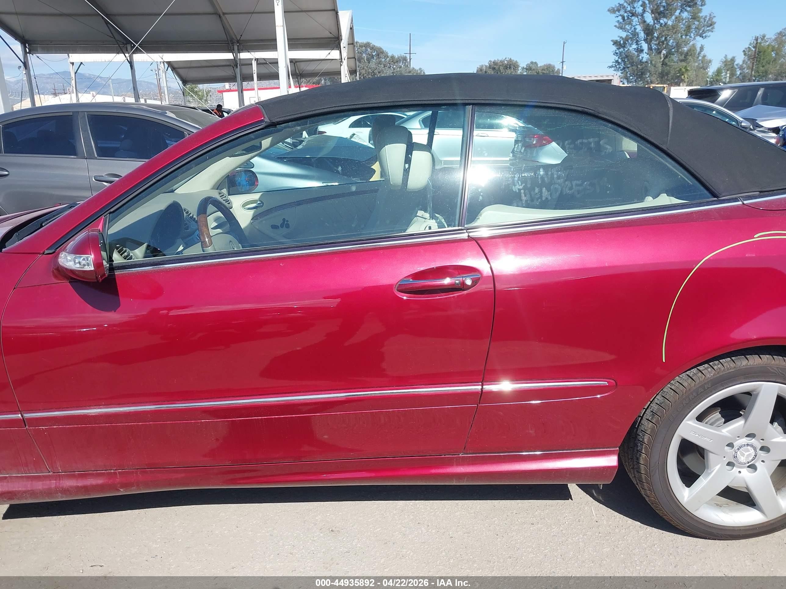 2006 Mercedes-benz Clk 500 Red vin: WDBTK75G46T067308