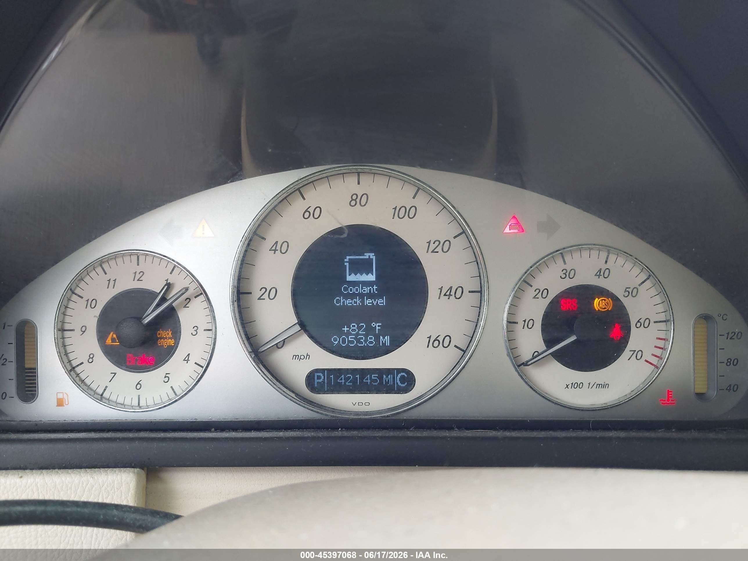 2006 Mercedes-benz Clk 500   Black vin: WDBTK75G66T064622