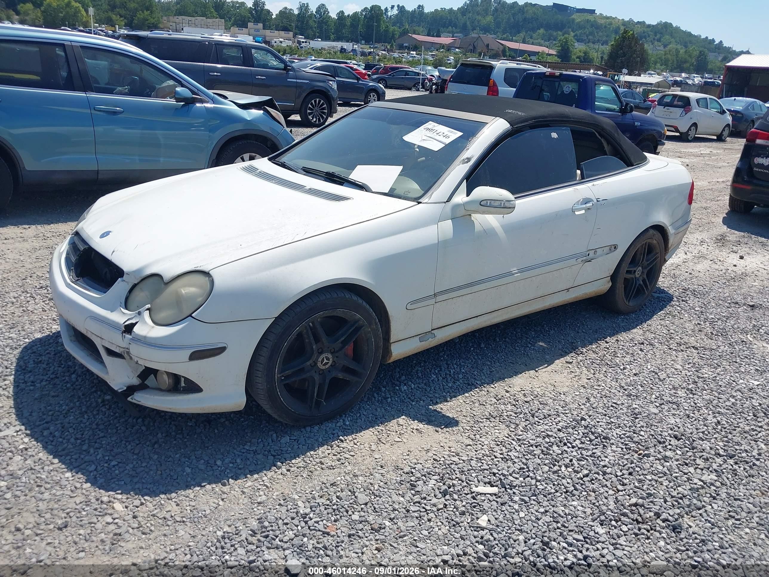 2006 Mercedes-benz Clk 500   White vin: WDBTK75G76T058487