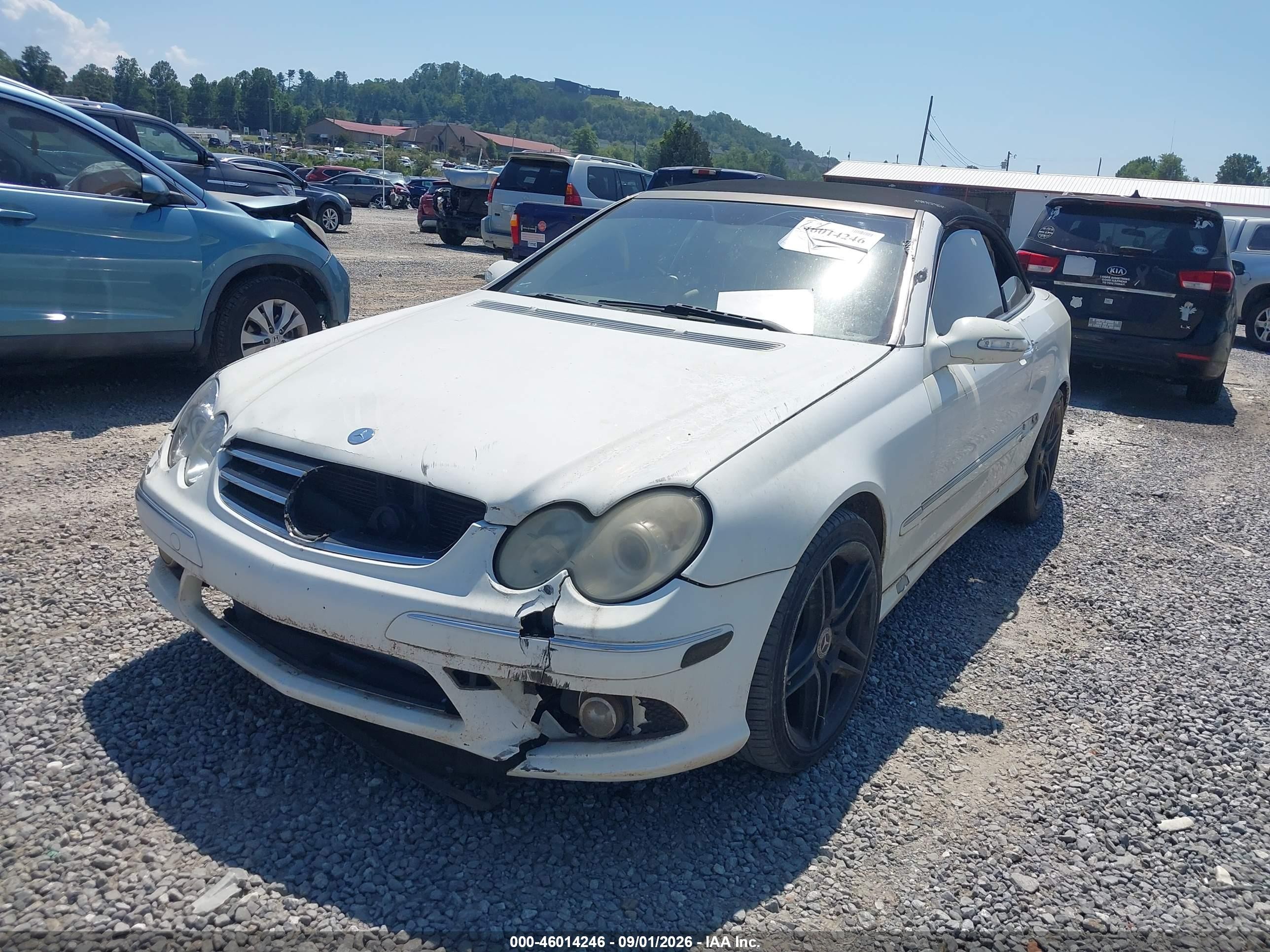 2006 Mercedes-benz Clk 500   White vin: WDBTK75G76T058487