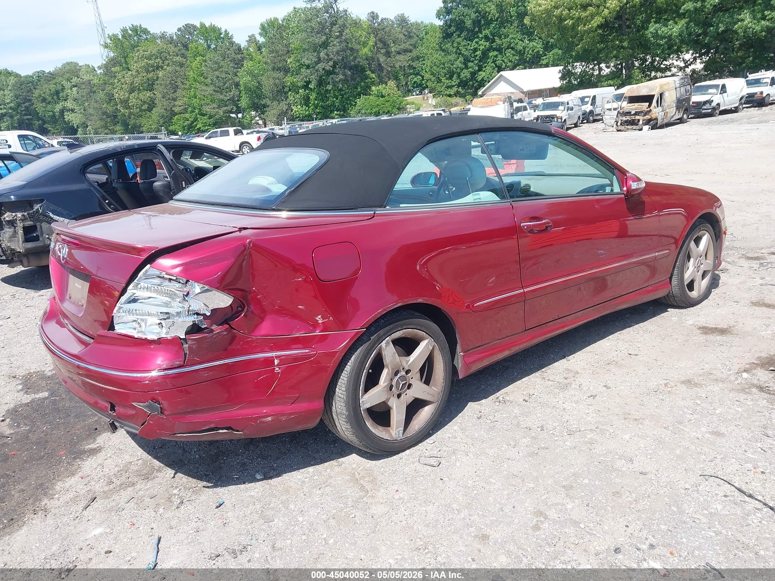 2005 Mercedes-benz Clk 500   Red vin: WDBTK75G85T040174