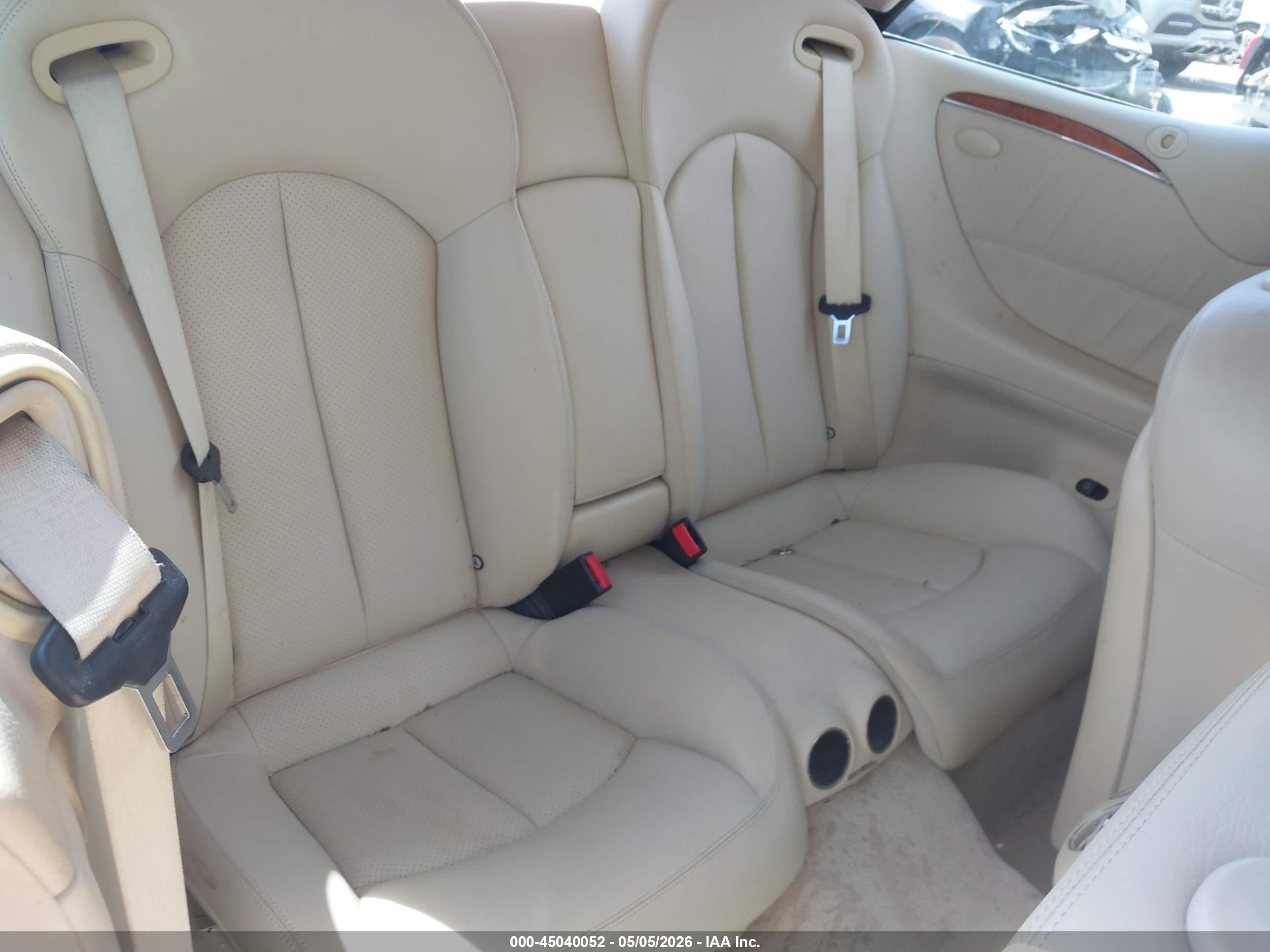 2005 Mercedes-benz Clk 500   Red vin: WDBTK75G85T040174