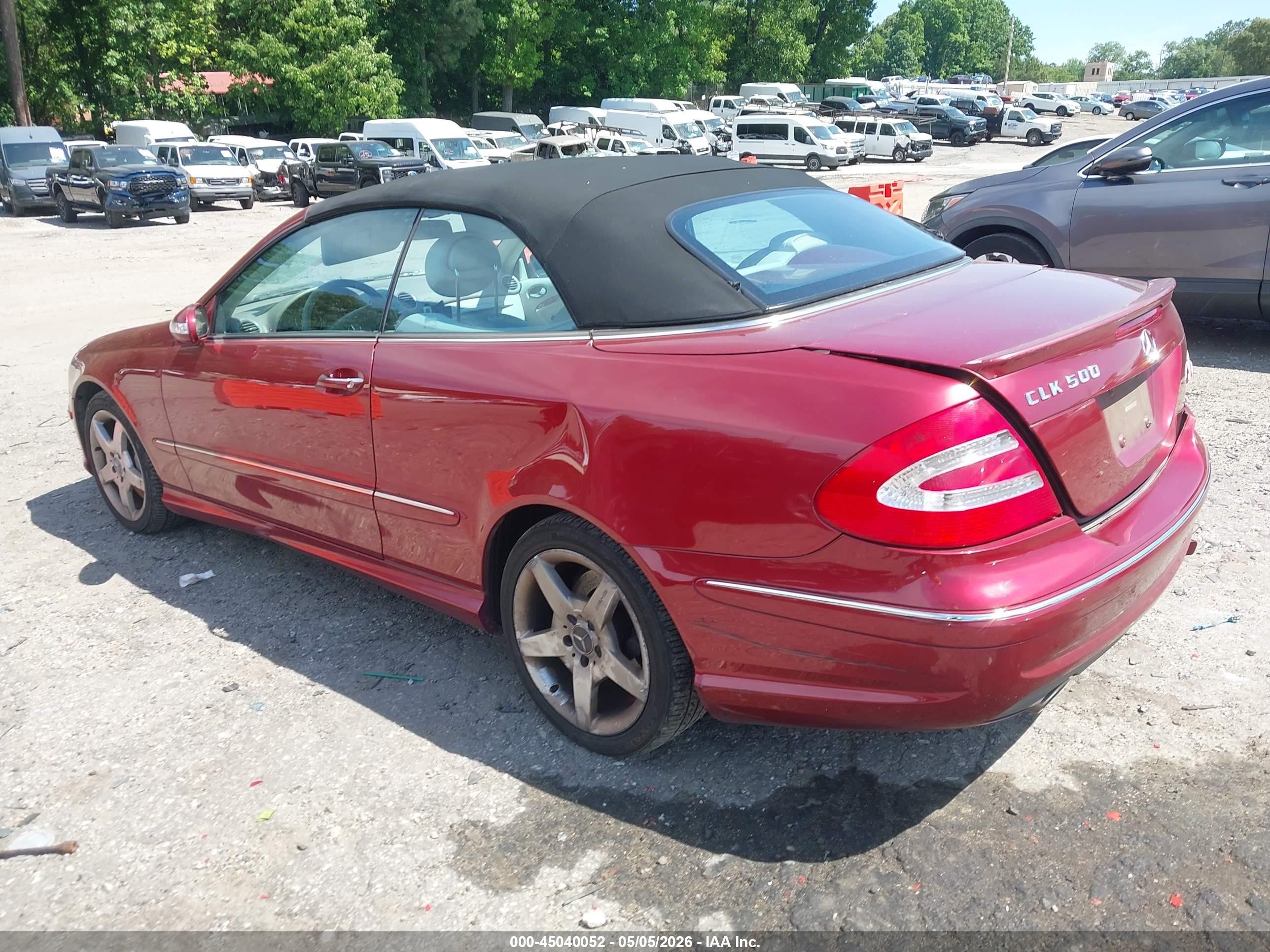 2005 Mercedes-benz Clk 500   Red vin: WDBTK75G85T040174