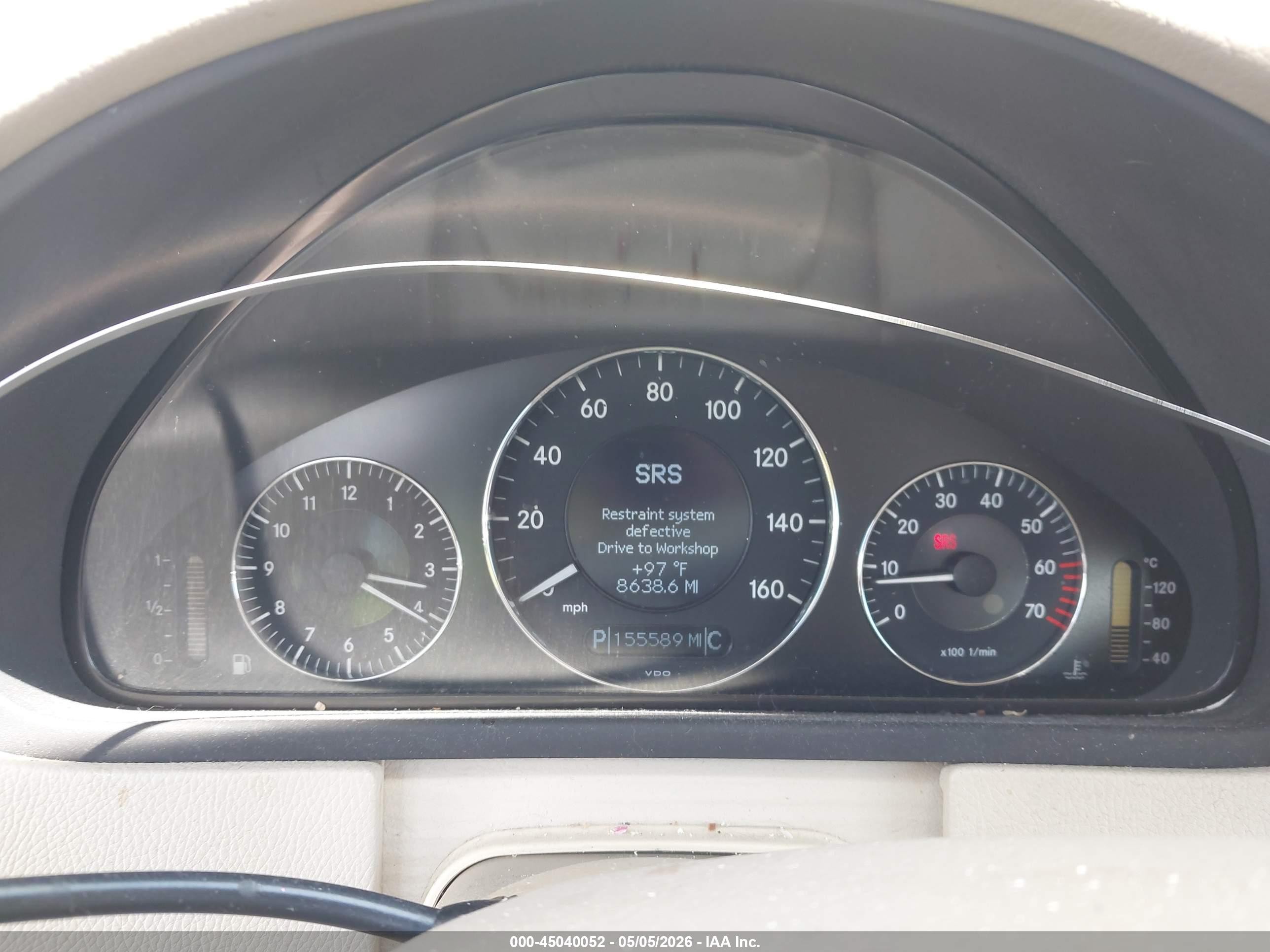 2005 Mercedes-benz Clk 500   Red vin: WDBTK75G85T040174