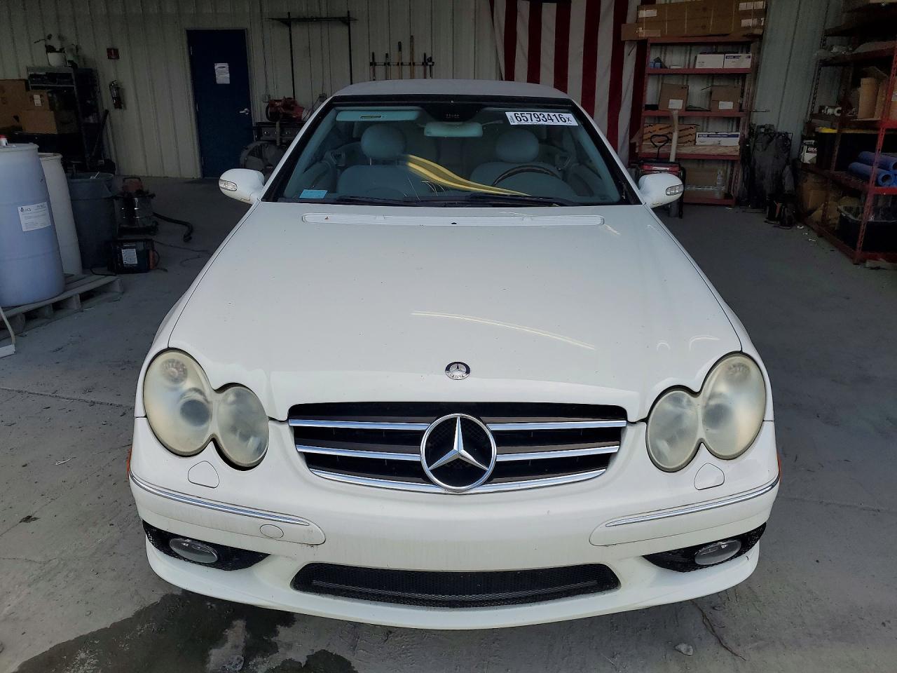 2005 Mercedes-benz Clk 500 White vin: WDBTK75GX5T035378