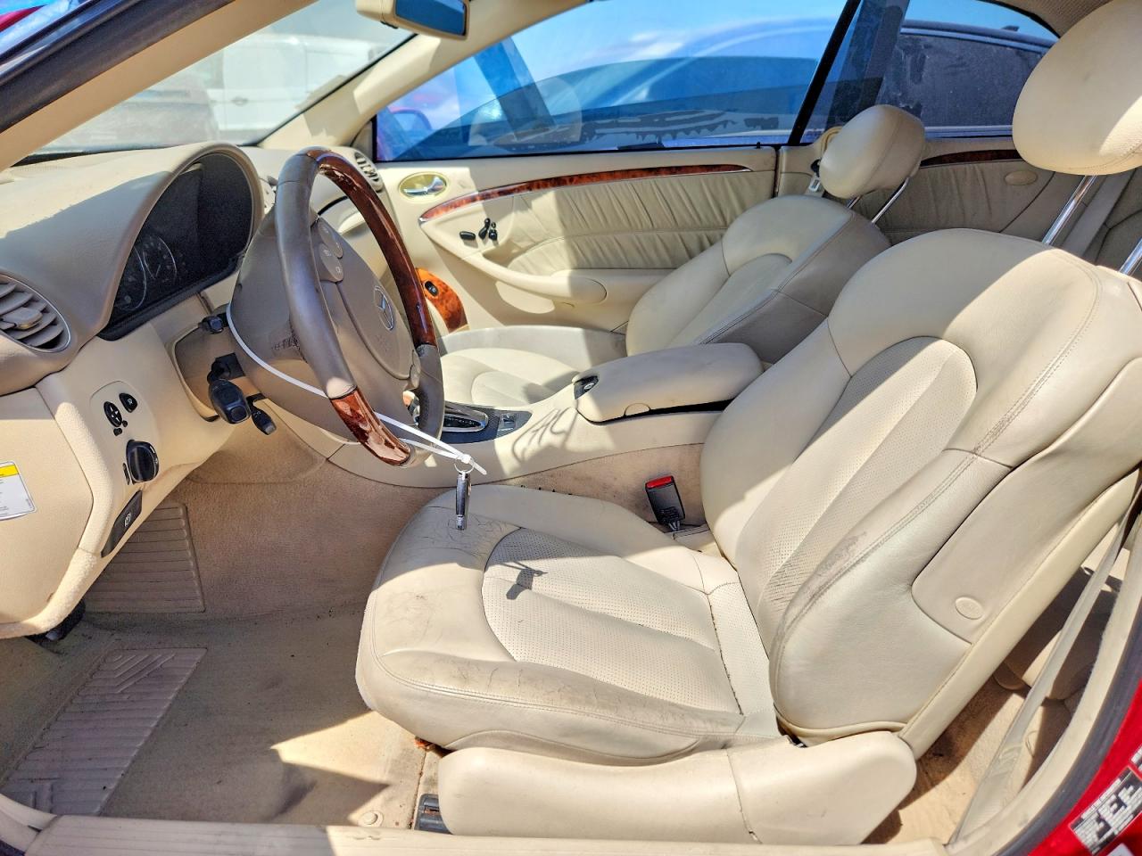 2005 Mercedes-benz Clk 500 Red vin: WDBTK75J35F149751