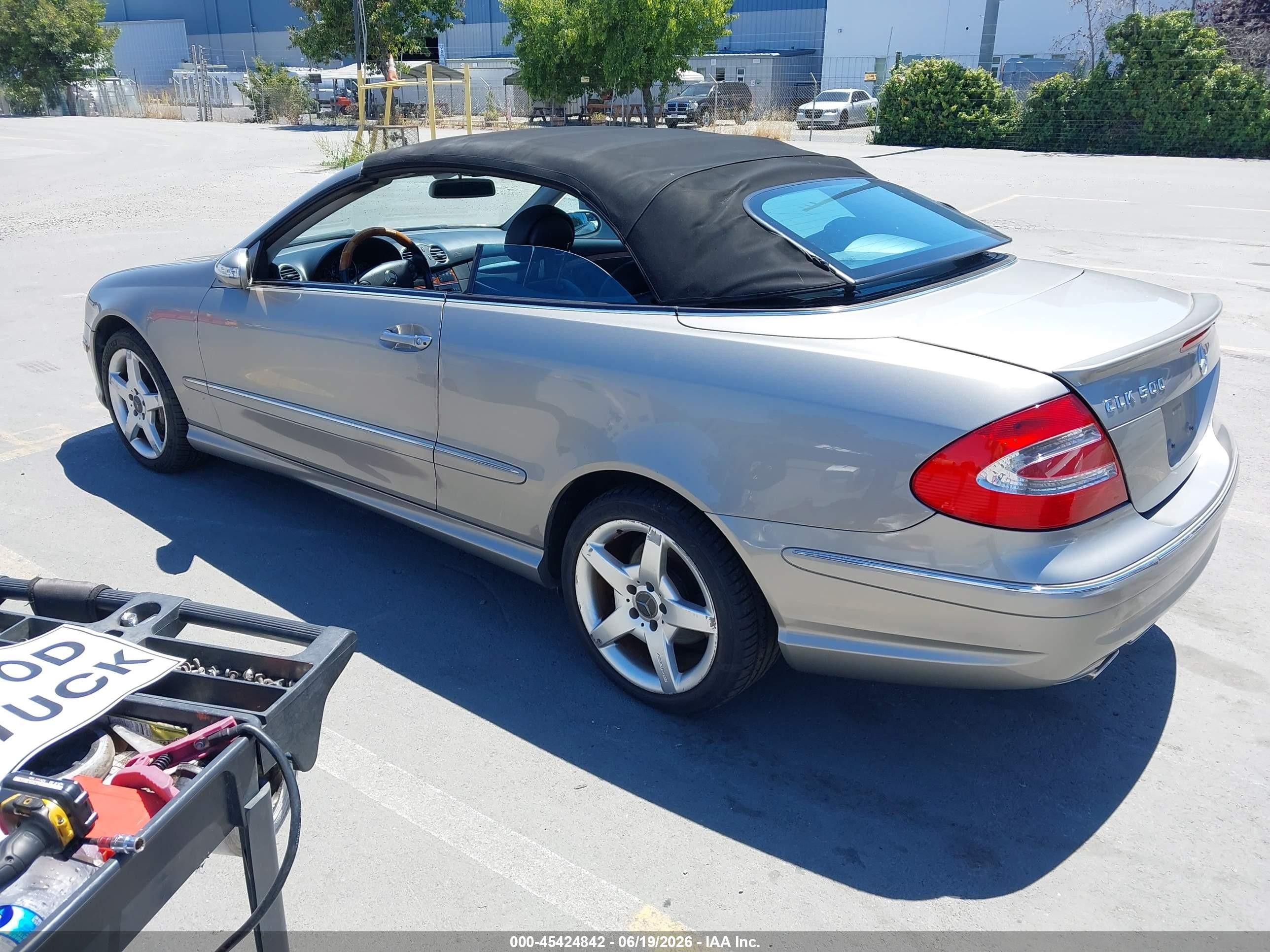 2005 Mercedes-benz Clk 500 Silver vin: WDBTK75J65F137142