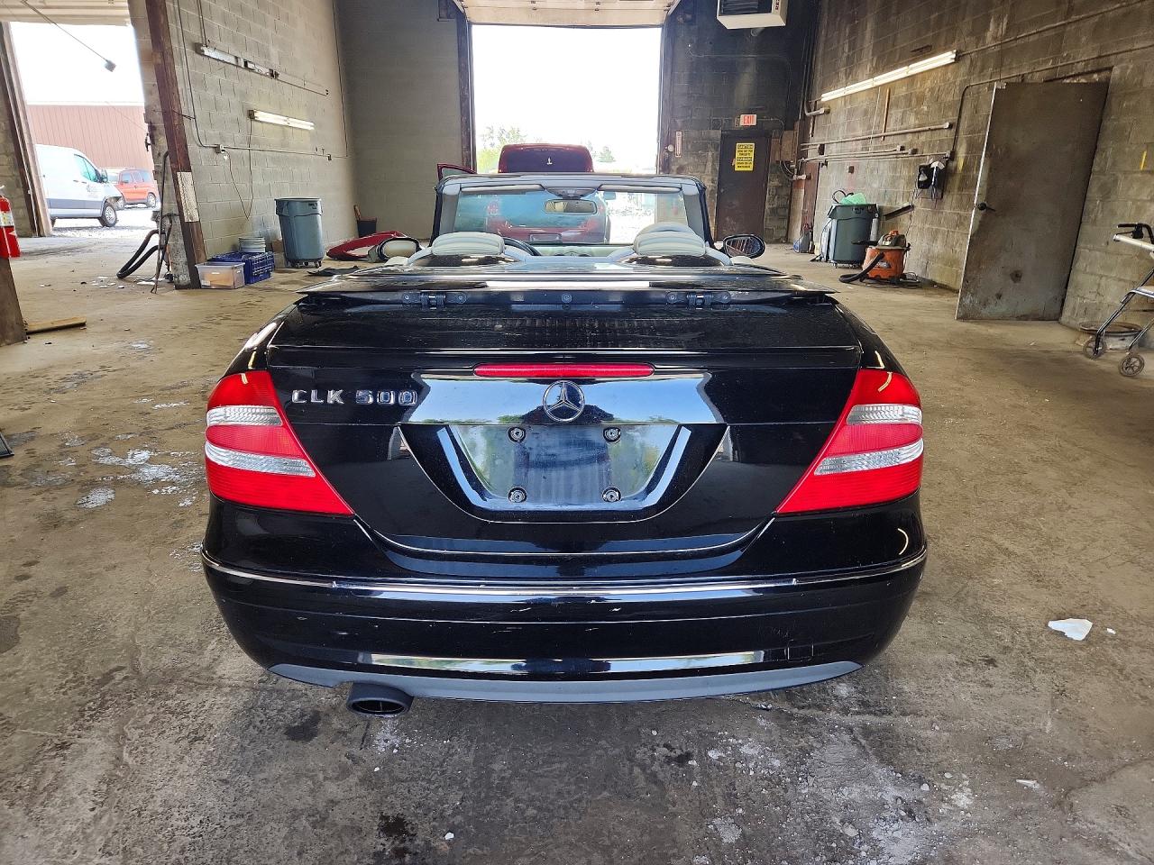 2005 Mercedes-benz Clk 500 Black vin: WDBTK75J75F146724