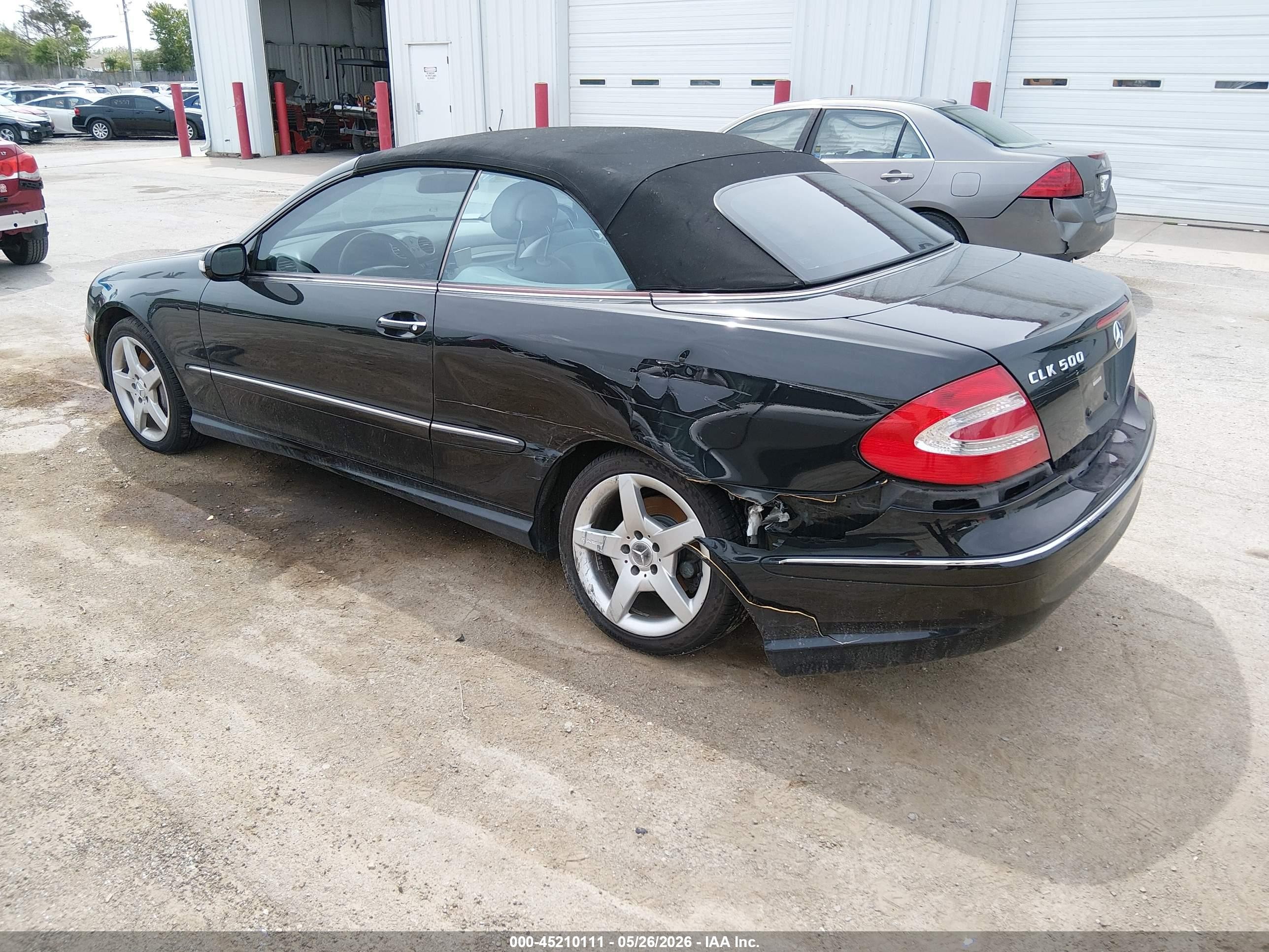 2005 Mercedes-benz Clk 500   Черный vin: WDBTK75JX5F128329