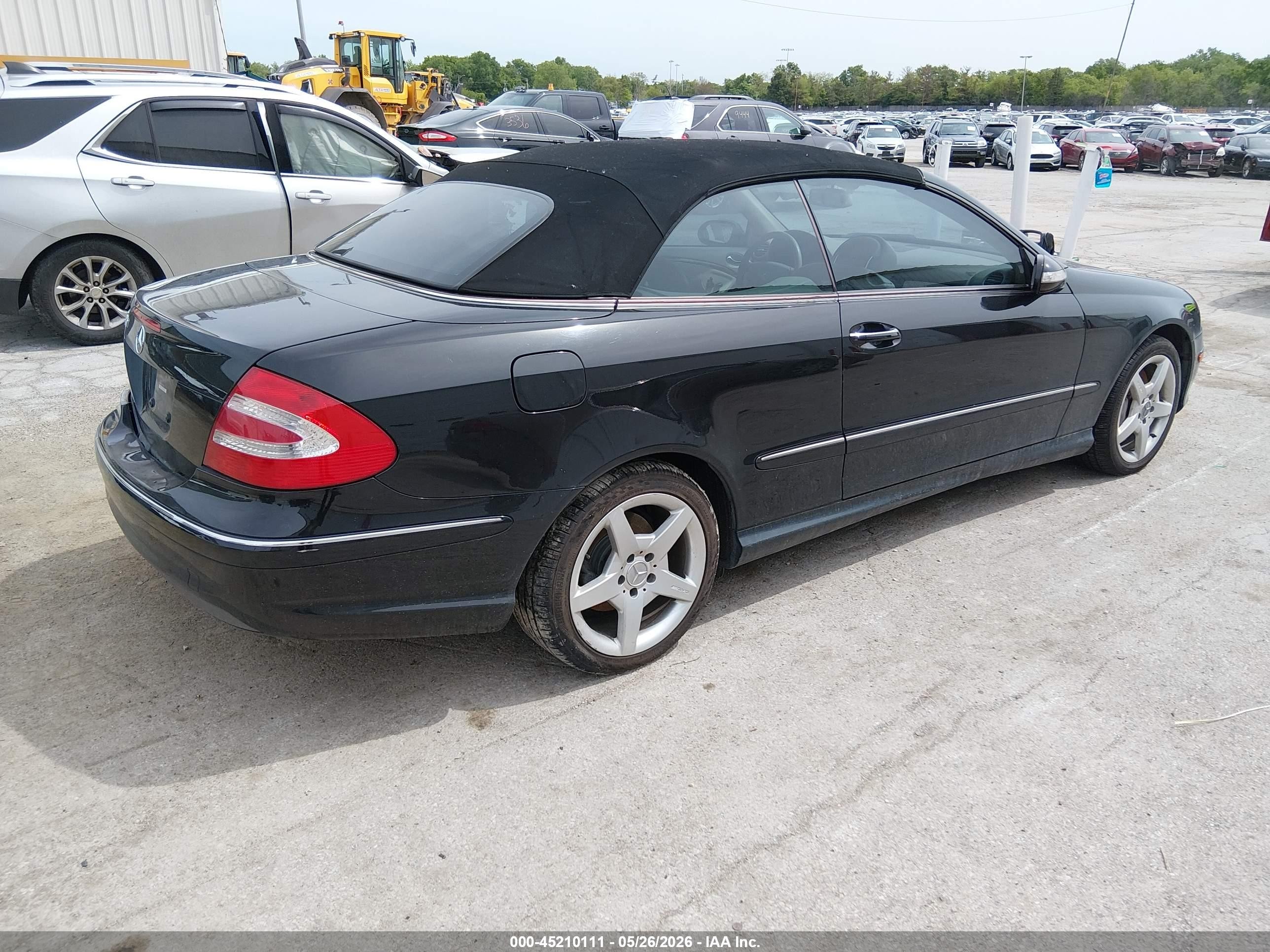 2005 Mercedes-benz Clk 500   Черный vin: WDBTK75JX5F128329