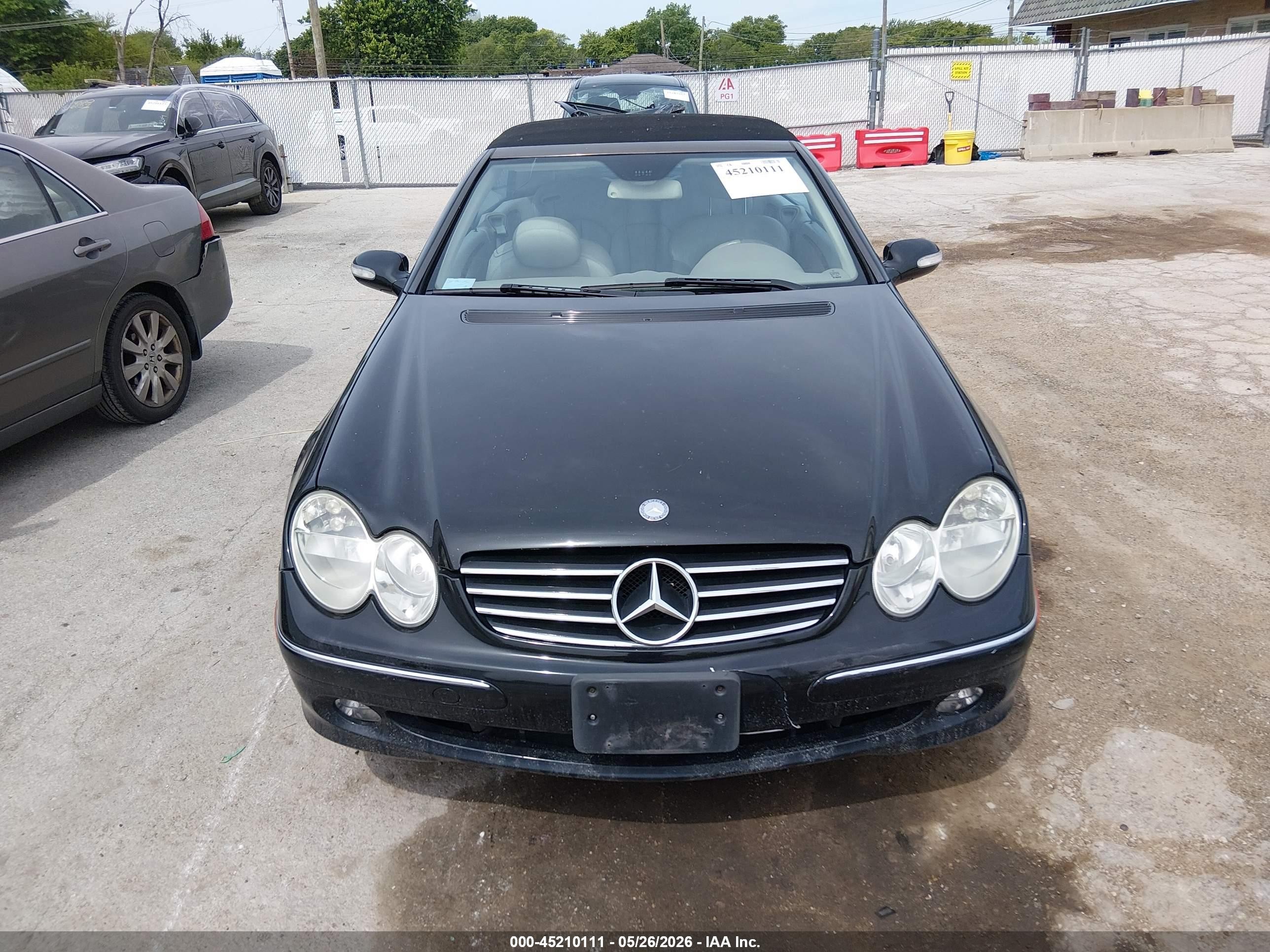2005 Mercedes-benz Clk 500   Черный vin: WDBTK75JX5F128329