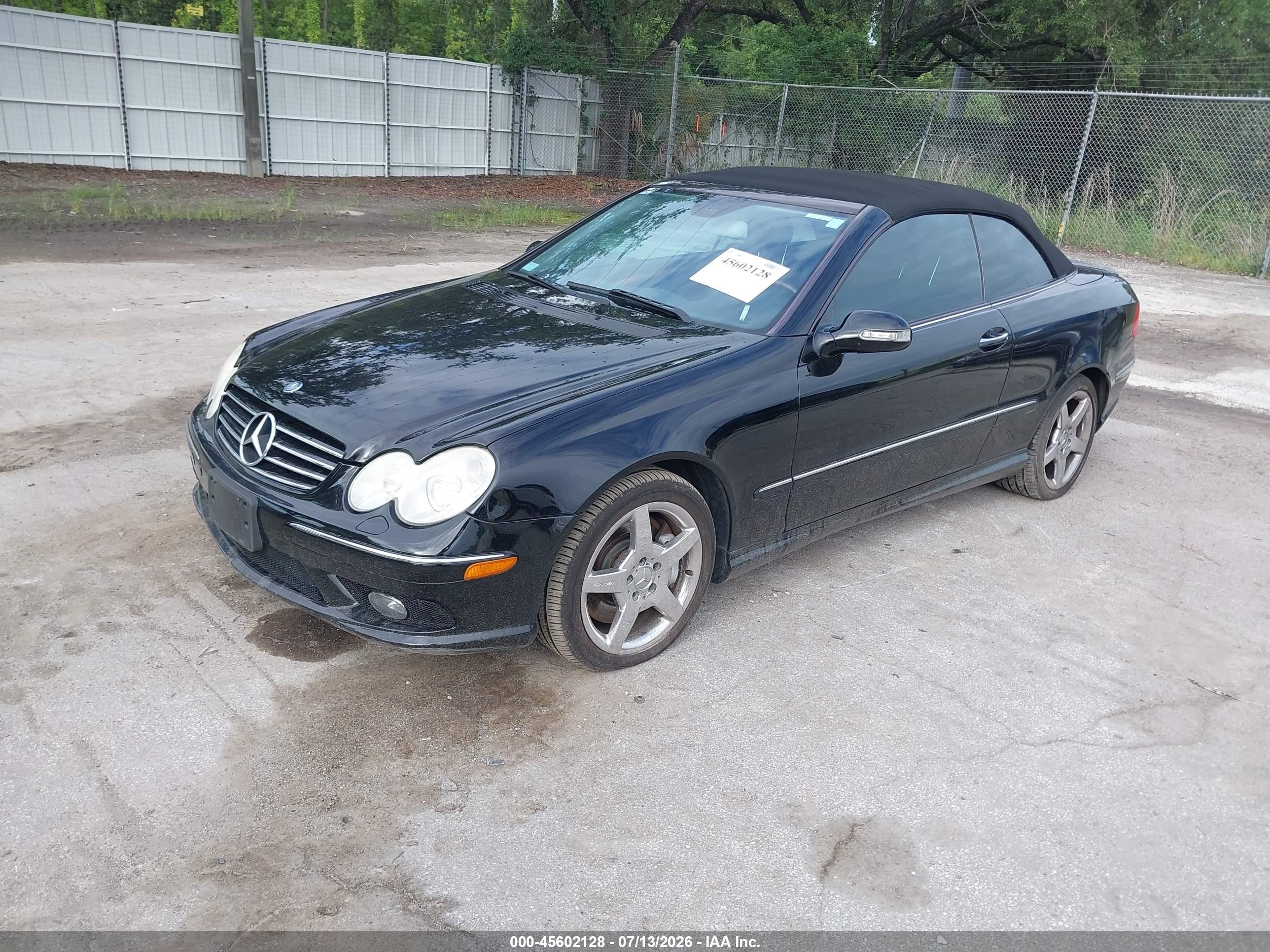2005 Mercedes-benz Clk 500   Black vin: WDBTK75JX5F146734