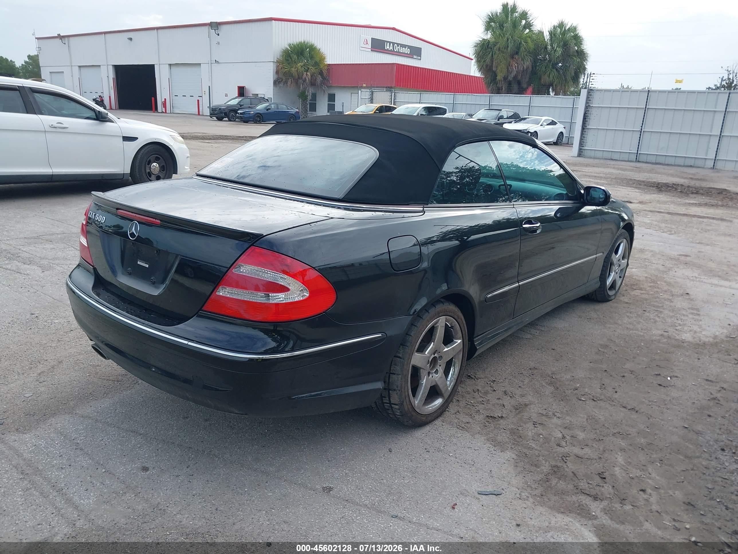 2005 Mercedes-benz Clk 500   Black vin: WDBTK75JX5F146734