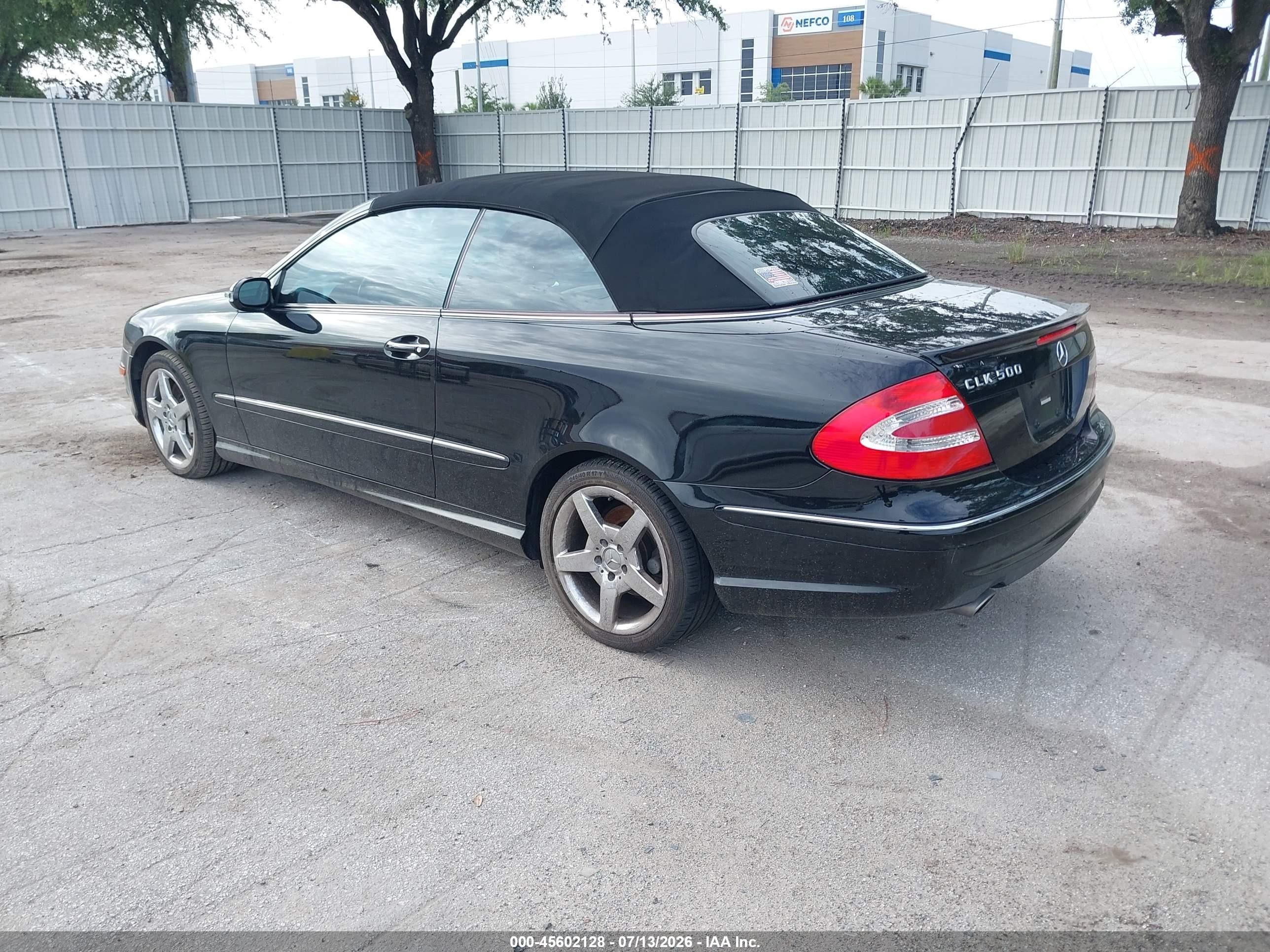 2005 Mercedes-benz Clk 500   Black vin: WDBTK75JX5F146734
