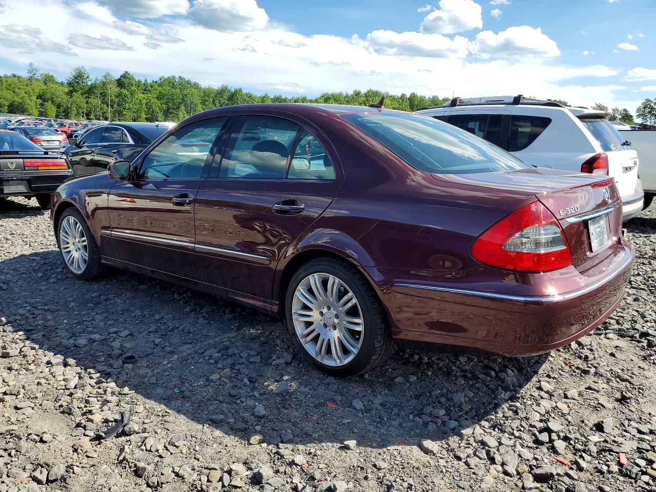2007 Mercedes-benz E 320 Cdi Maroon vin: WDBUF22X07B069631