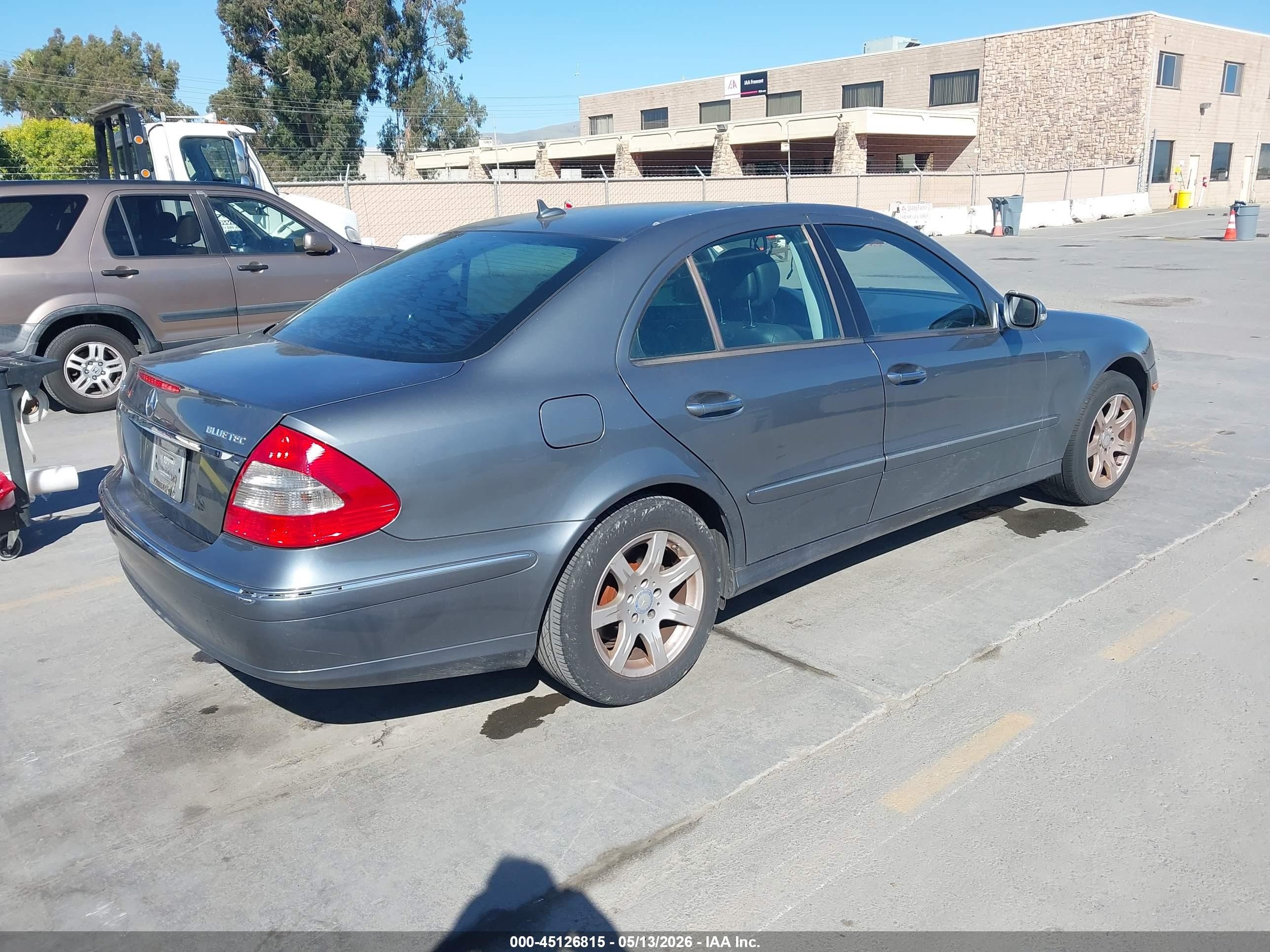 2008 Mercedes-benz E 320 Bluetec   Blue vin: WDBUF22X18B229632