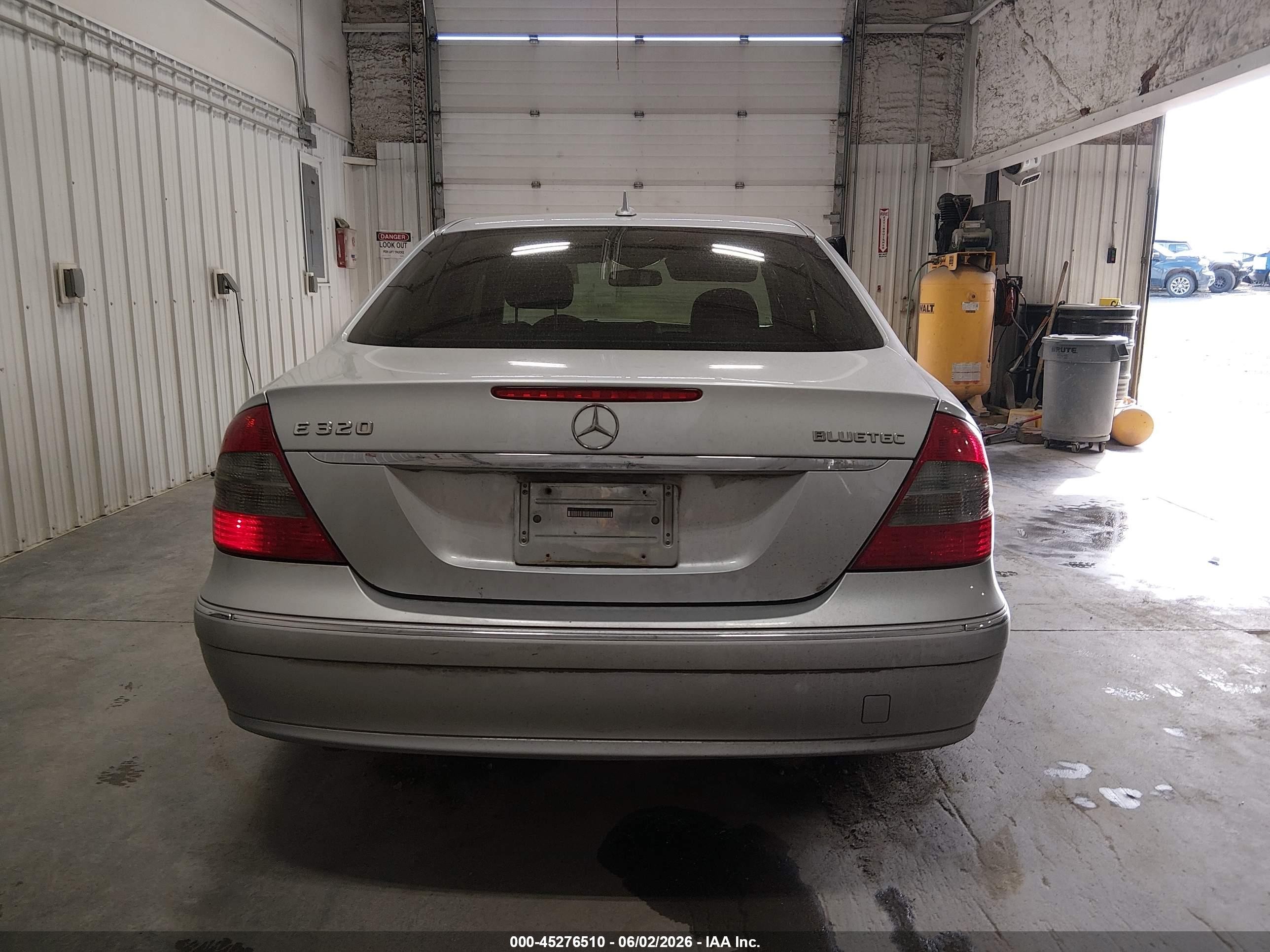 2008 Mercedes-benz E 320 Bluetec   Серебряный vin: WDBUF22X28B226397