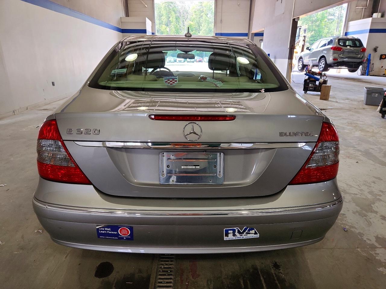 2008 Mercedes-benz E 320 Cdi Gray vin: WDBUF22X38B207552