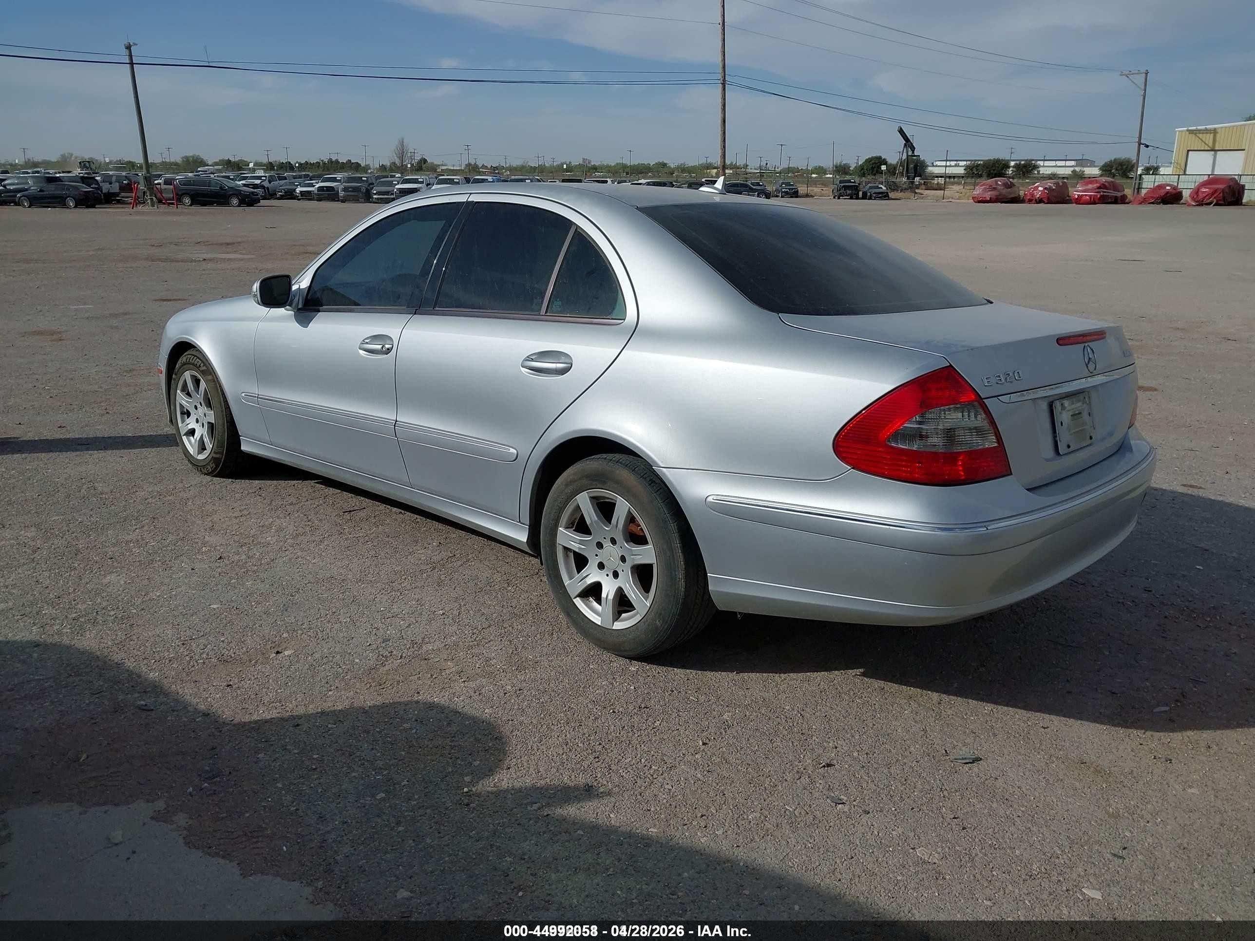 2008 Mercedes-benz E 320 Bluetec   Silver vin: WDBUF22X78B328844