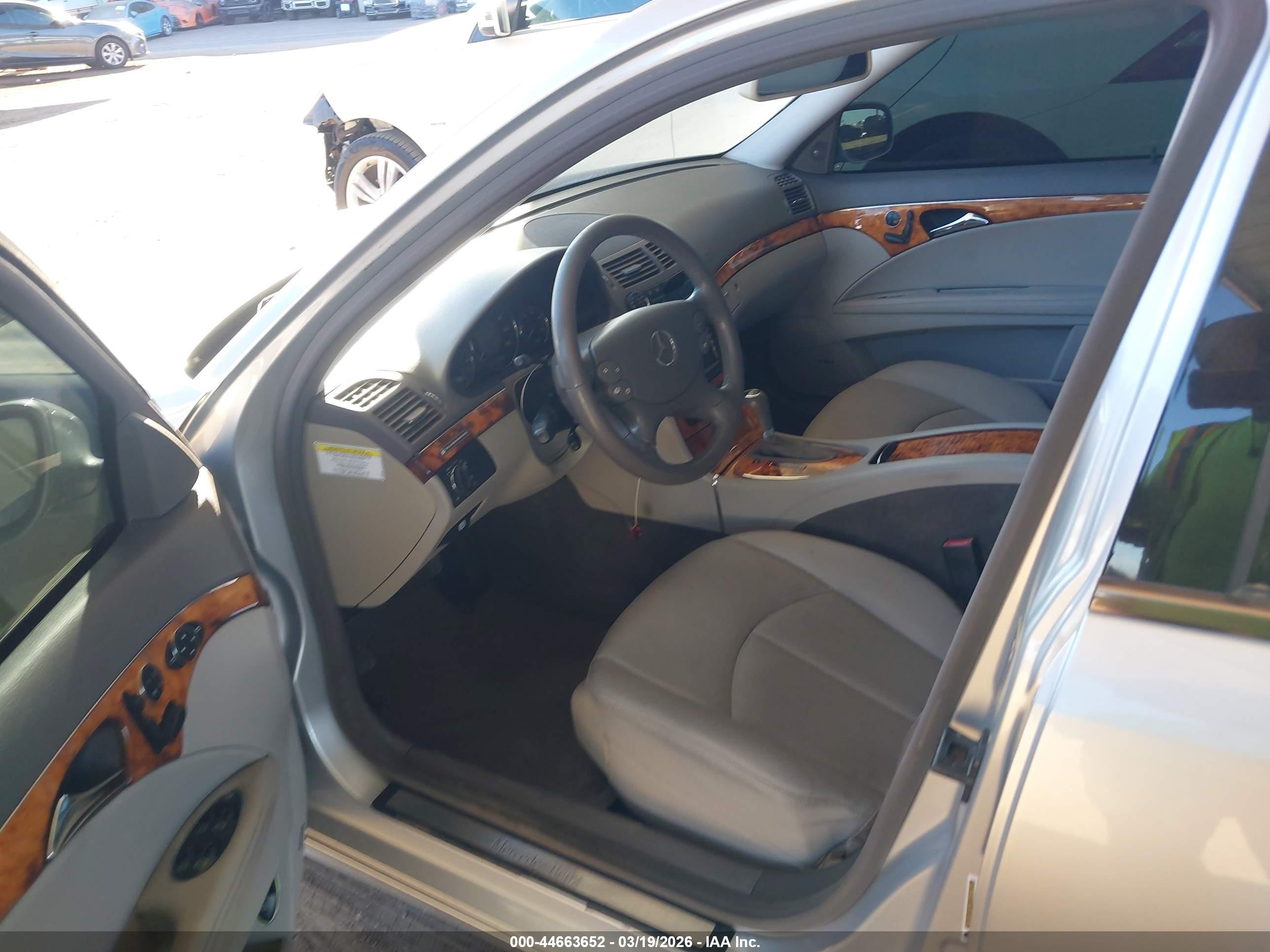 2007 Mercedes-benz E 320 Bluetec   Серебряный vin: WDBUF22X87B087147