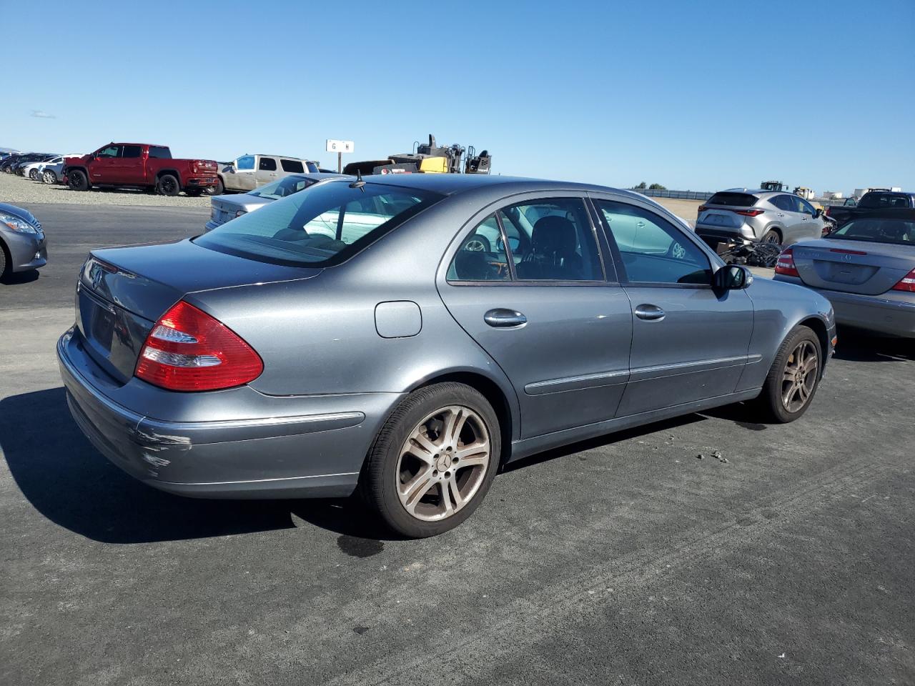 2006 Mercedes-benz E 350 Серый vin: WDBUF56J06A898419