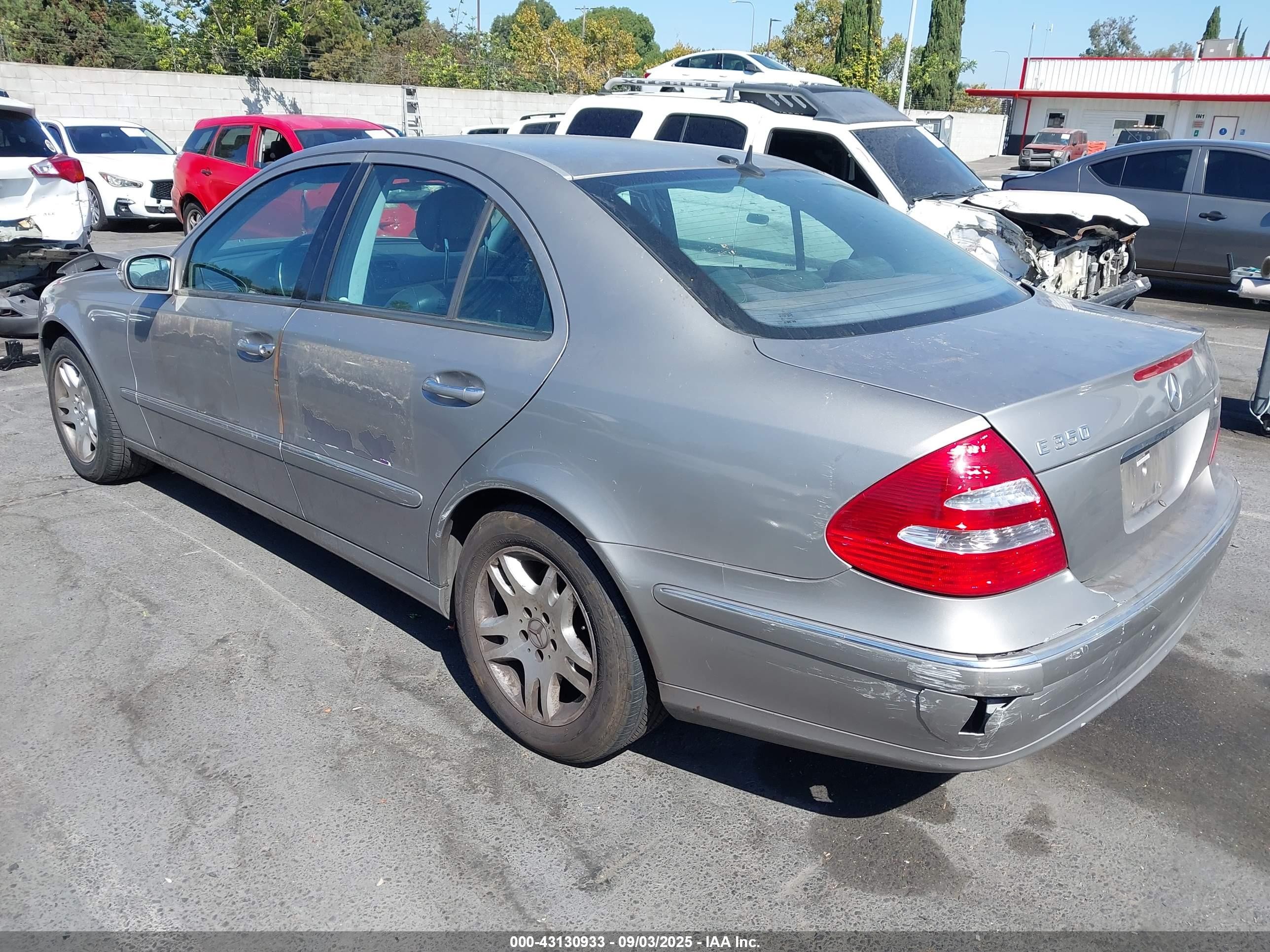 2006 Mercedes-benz E 350   Champagne vin: WDBUF56J26A760865
