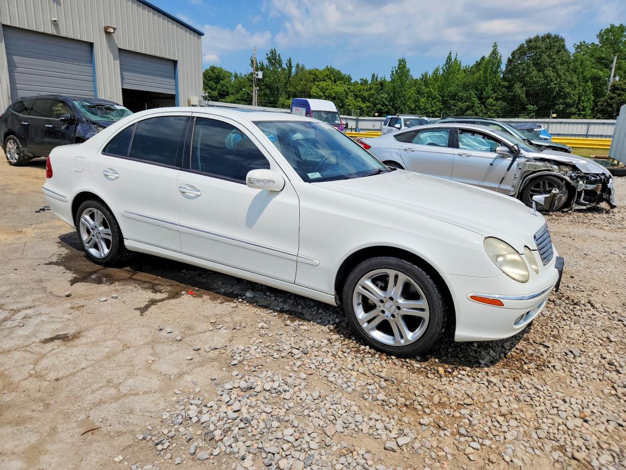 2006 Mercedes-benz E 350 White vin: WDBUF56J56A858563