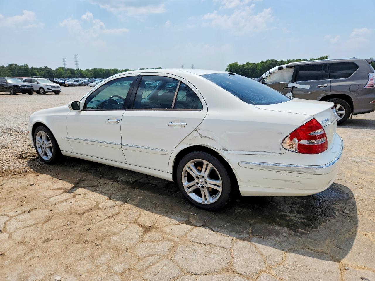 2006 Mercedes-benz E 350 White vin: WDBUF56J56A858563