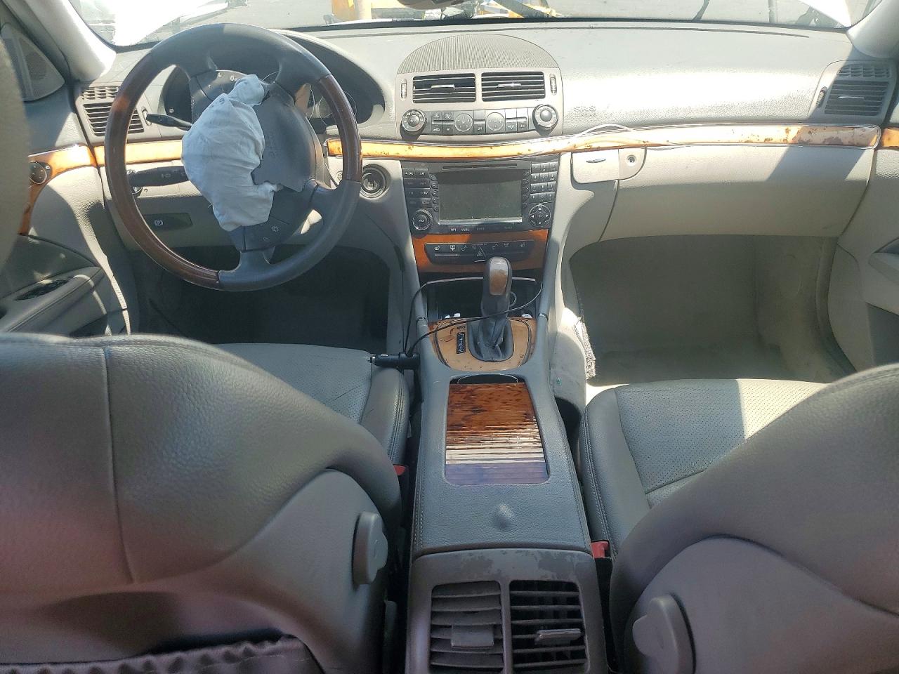 2006 Mercedes-benz E350 White vin: WDBUF56J56A892082