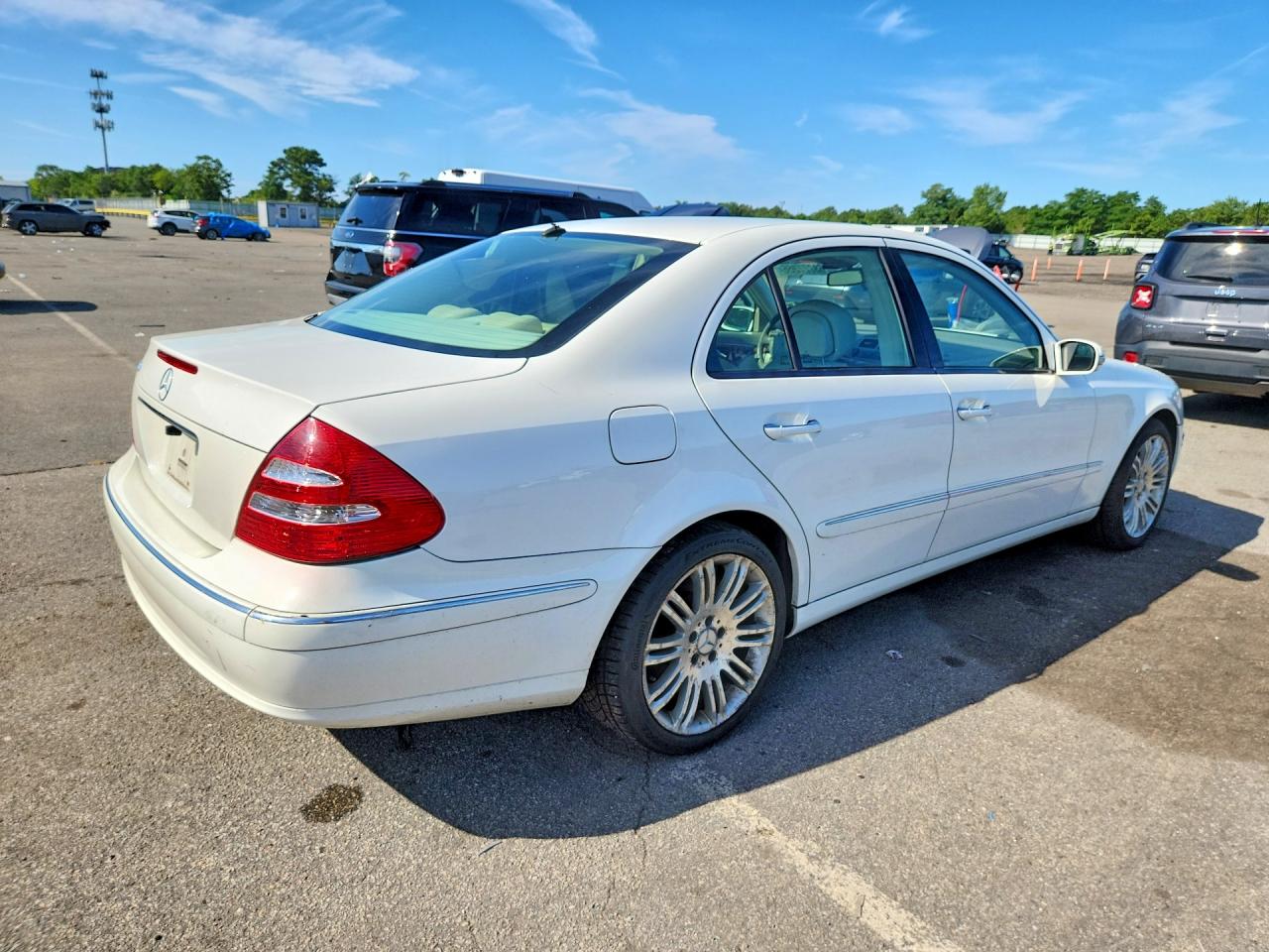 2006 Mercedes-benz E 350 White vin: WDBUF56J66A861536