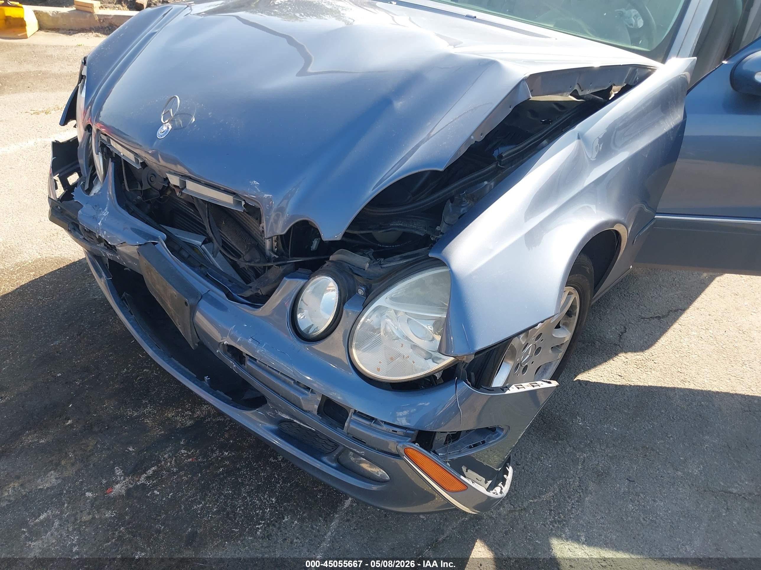2006 Mercedes-benz E-class 3.5l Серый vin: WDBUF56J76A737128