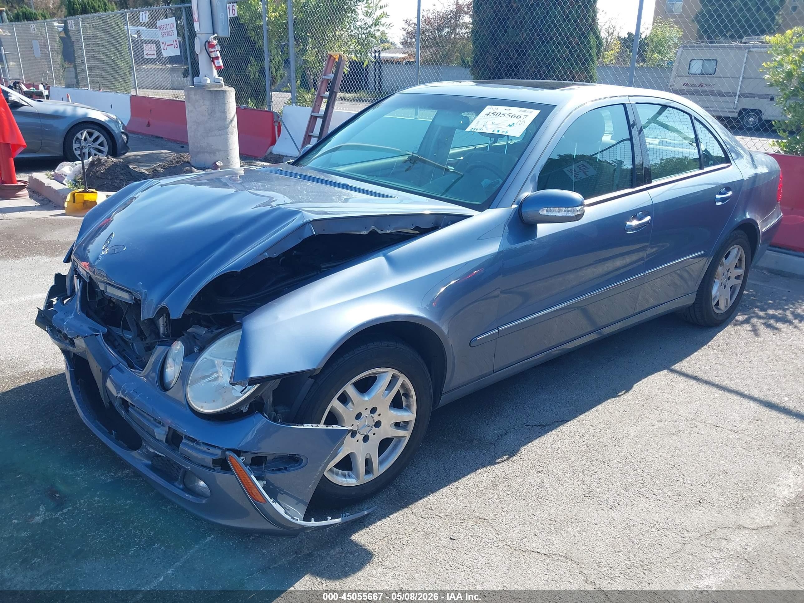 2006 Mercedes-benz E-class 3.5l Серый vin: WDBUF56J76A737128