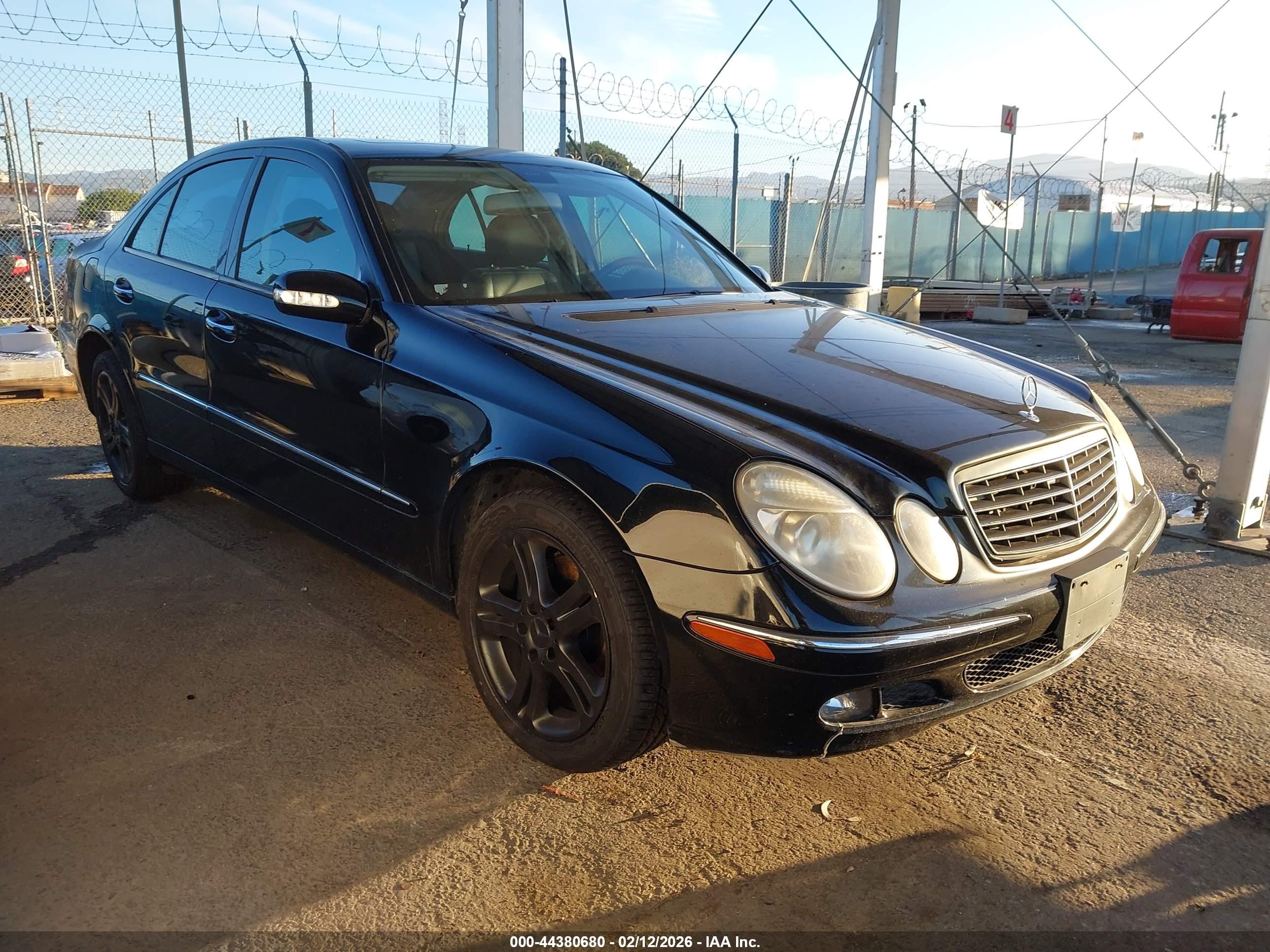 2006 Mercedes-benz E 350   Black vin: WDBUF56JX6A864987