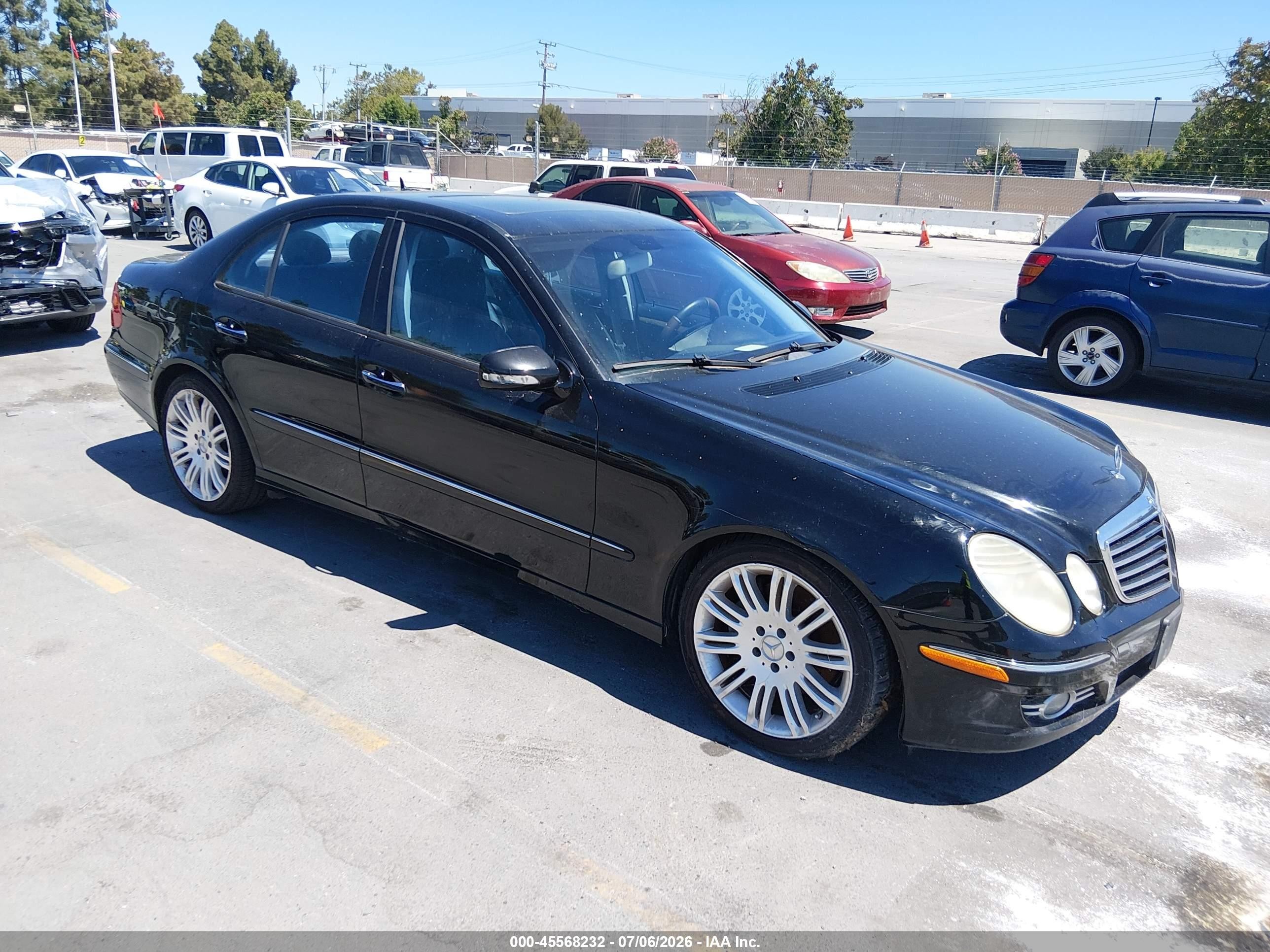 2007 Mercedes-benz E 350   Black vin: WDBUF56X07B070709