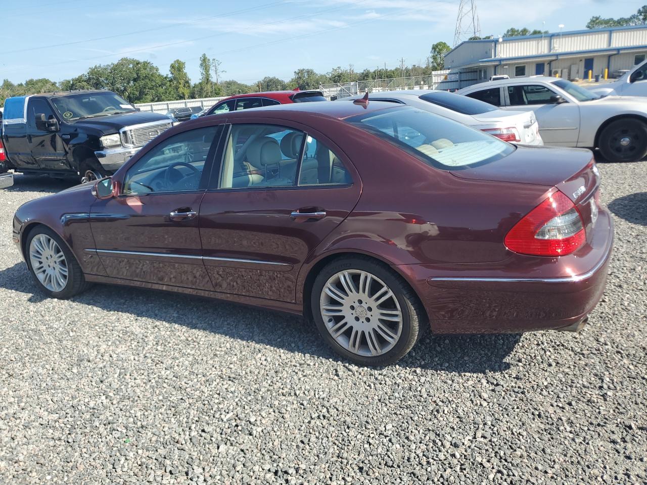 2007 Mercedes-benz E 350 Maroon vin: WDBUF56X17B178532