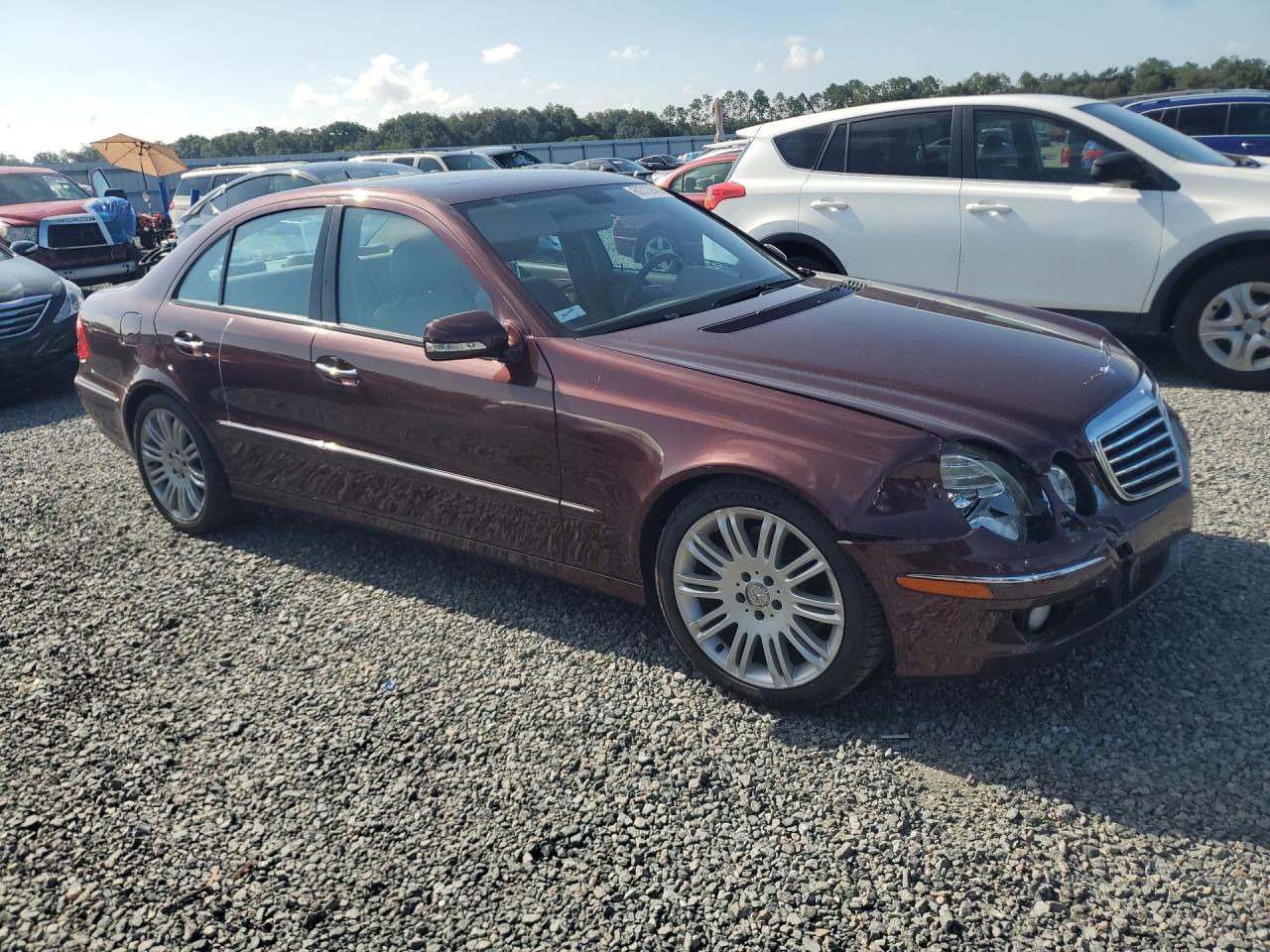 2007 Mercedes-benz E 350 Maroon vin: WDBUF56X17B178532
