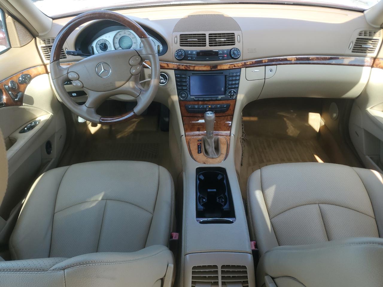 2007 Mercedes-benz E 350 Maroon vin: WDBUF56X17B178532