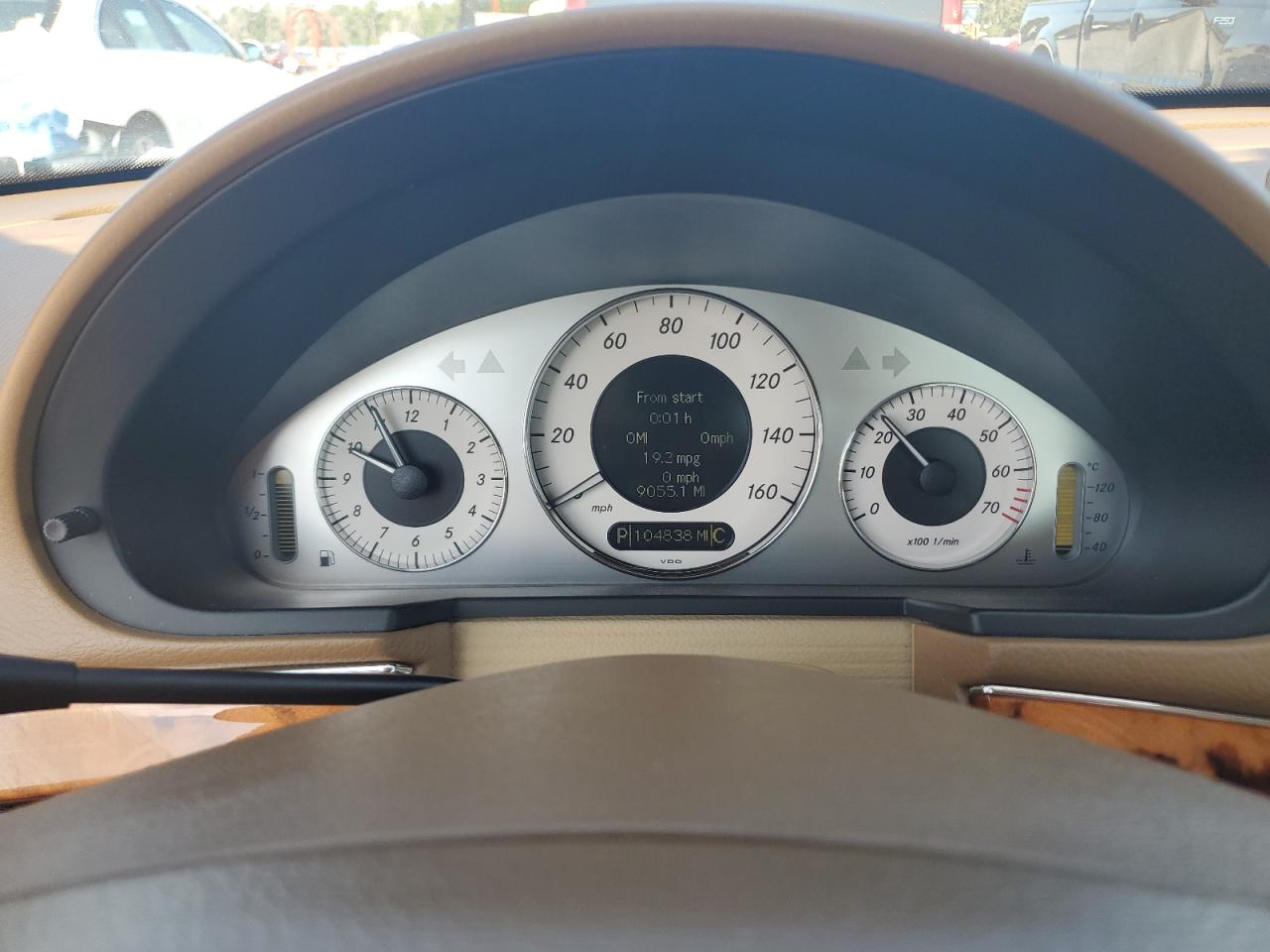 2007 Mercedes-benz E 350 Maroon vin: WDBUF56X17B178532