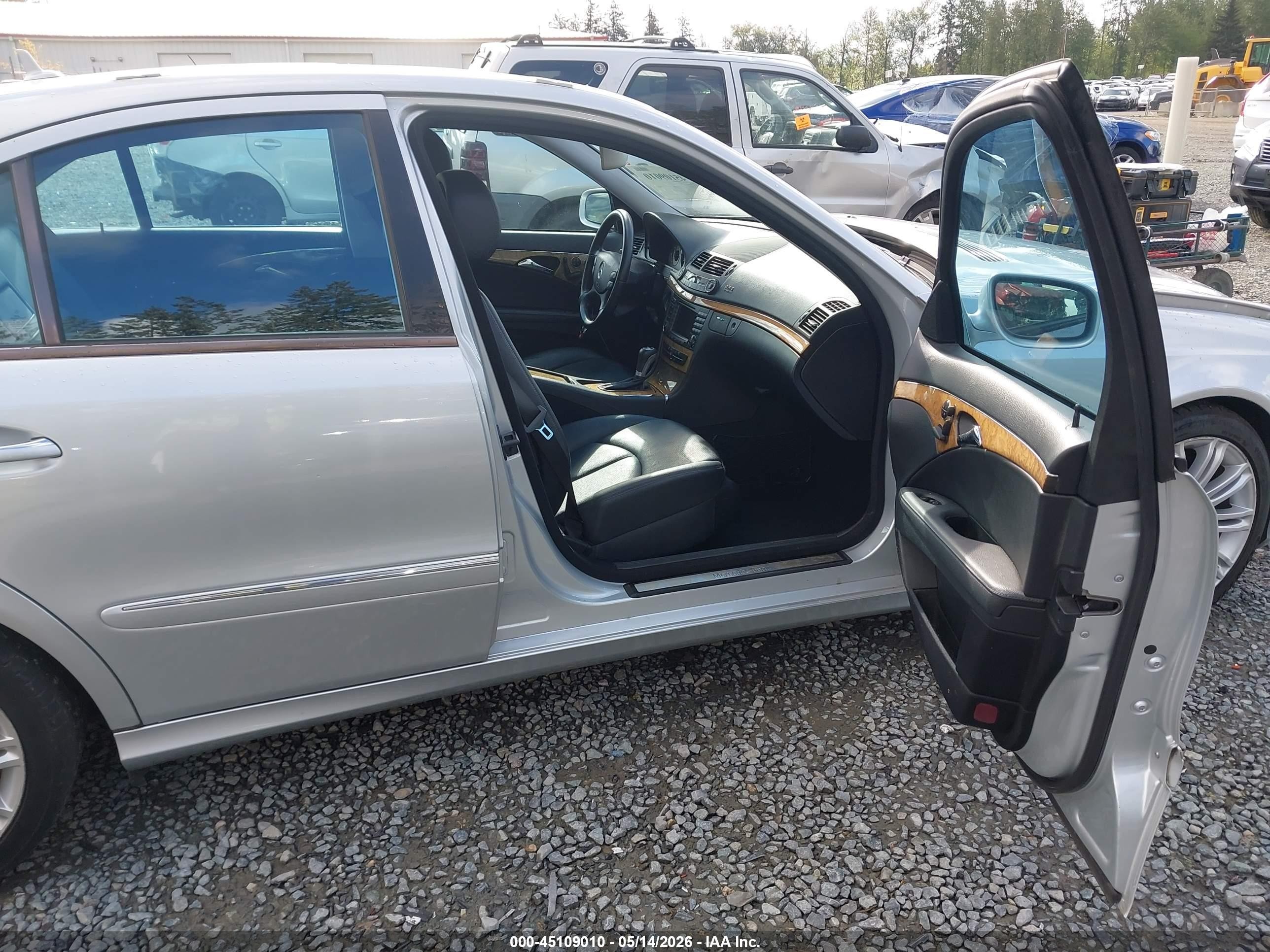 2008 Mercedes-benz E 350   Gray vin: WDBUF56X18B246748