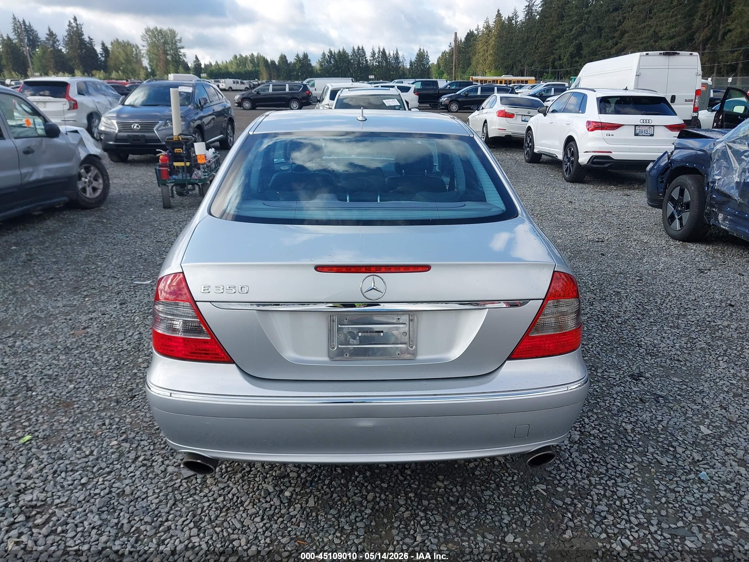2008 Mercedes-benz E 350   Gray vin: WDBUF56X18B246748